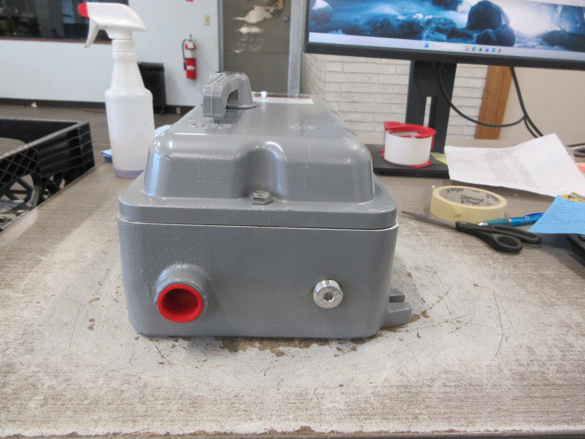 Square D Explosion-Proof Enclosed Switch H60XFA Ser. E01 60A 600V New Surplus