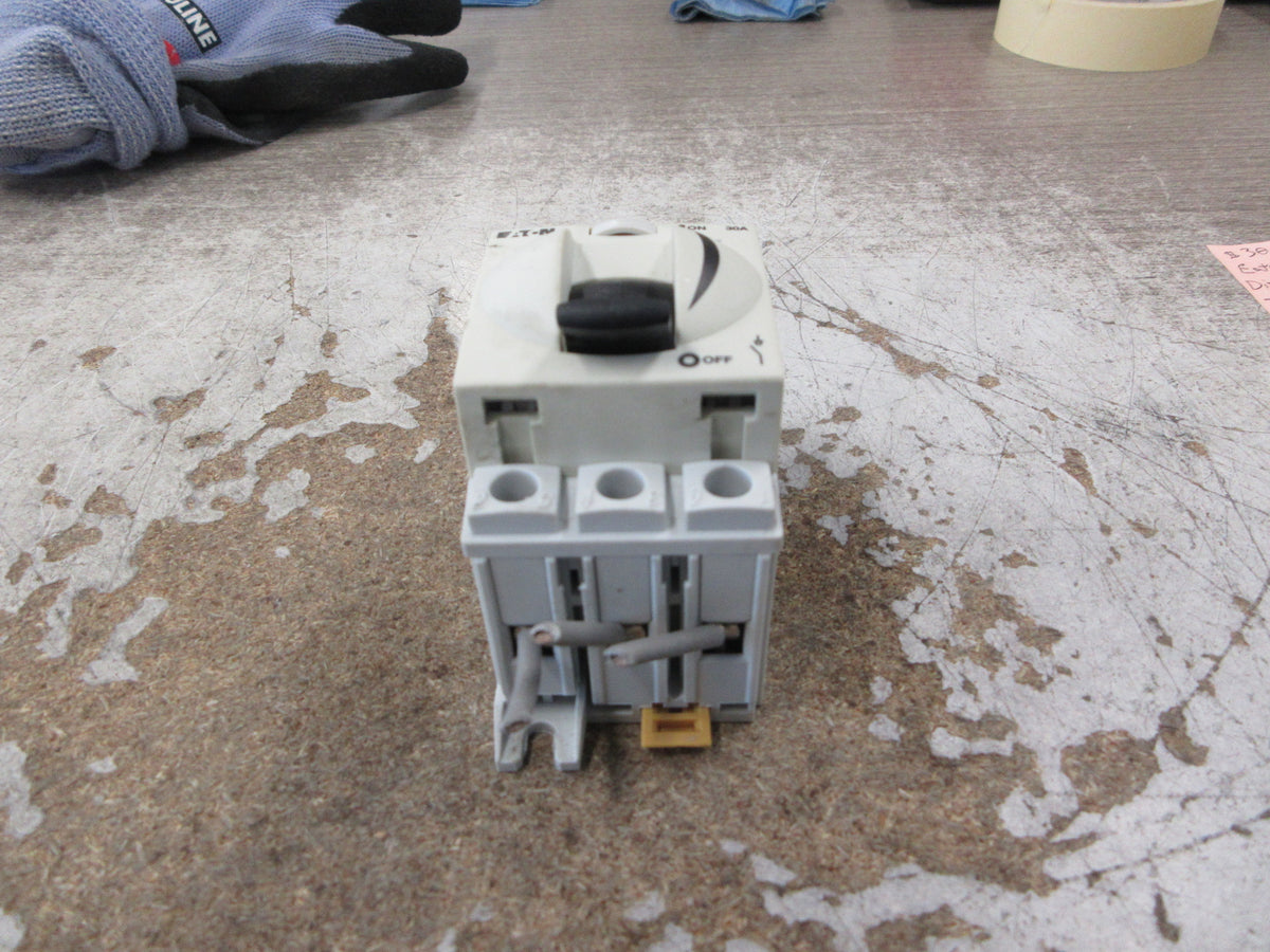 Eaton Disconnect Switch T5A3030U 30A 600V 3Ph Used