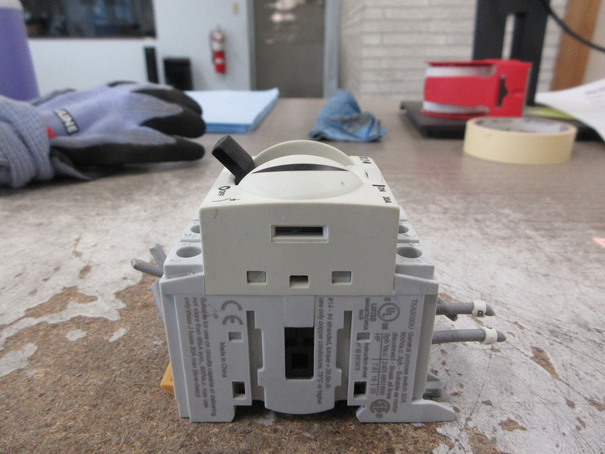 Eaton Disconnect Switch T5A3030U 30A 600V 3Ph Used