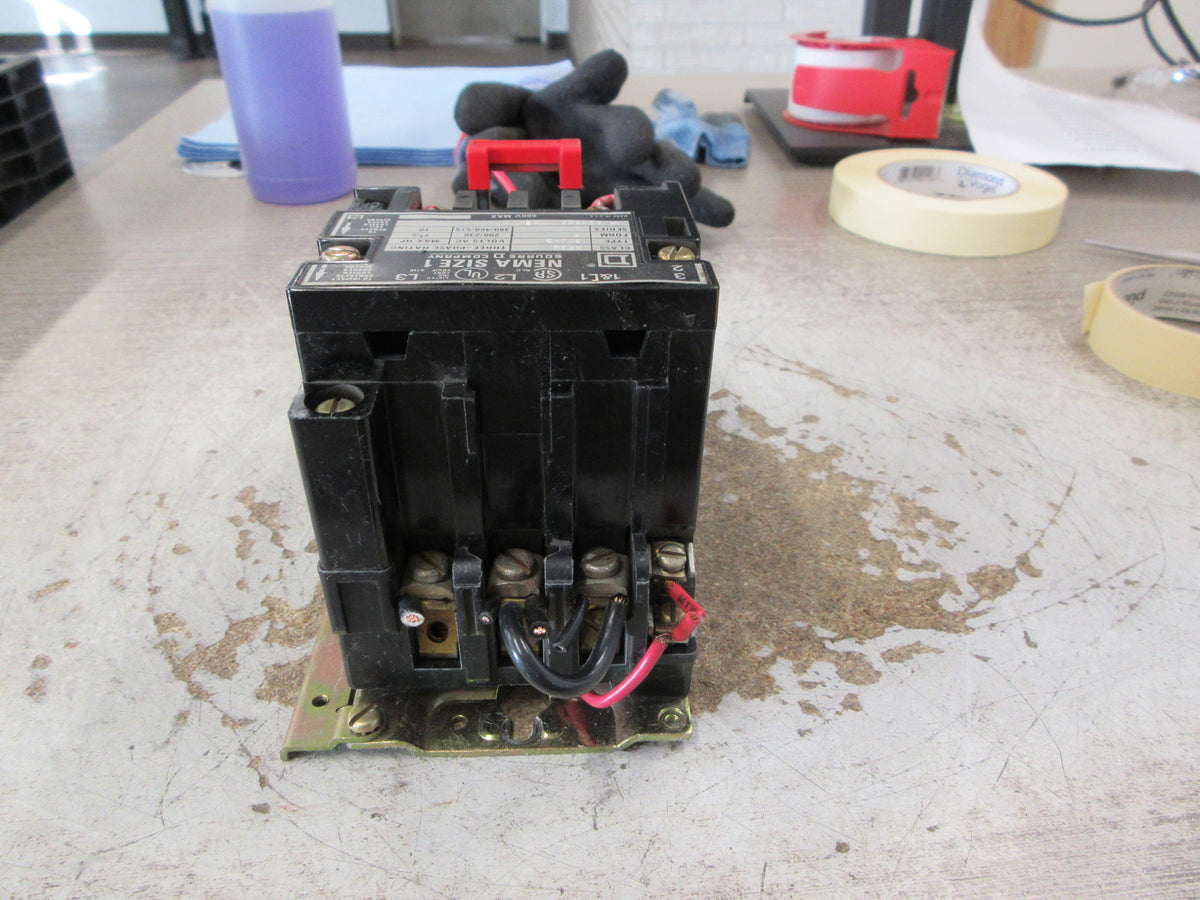 Square D Size 1 Starter 8536 SCO -3 S Ser. A 120V Coil 600 V Used