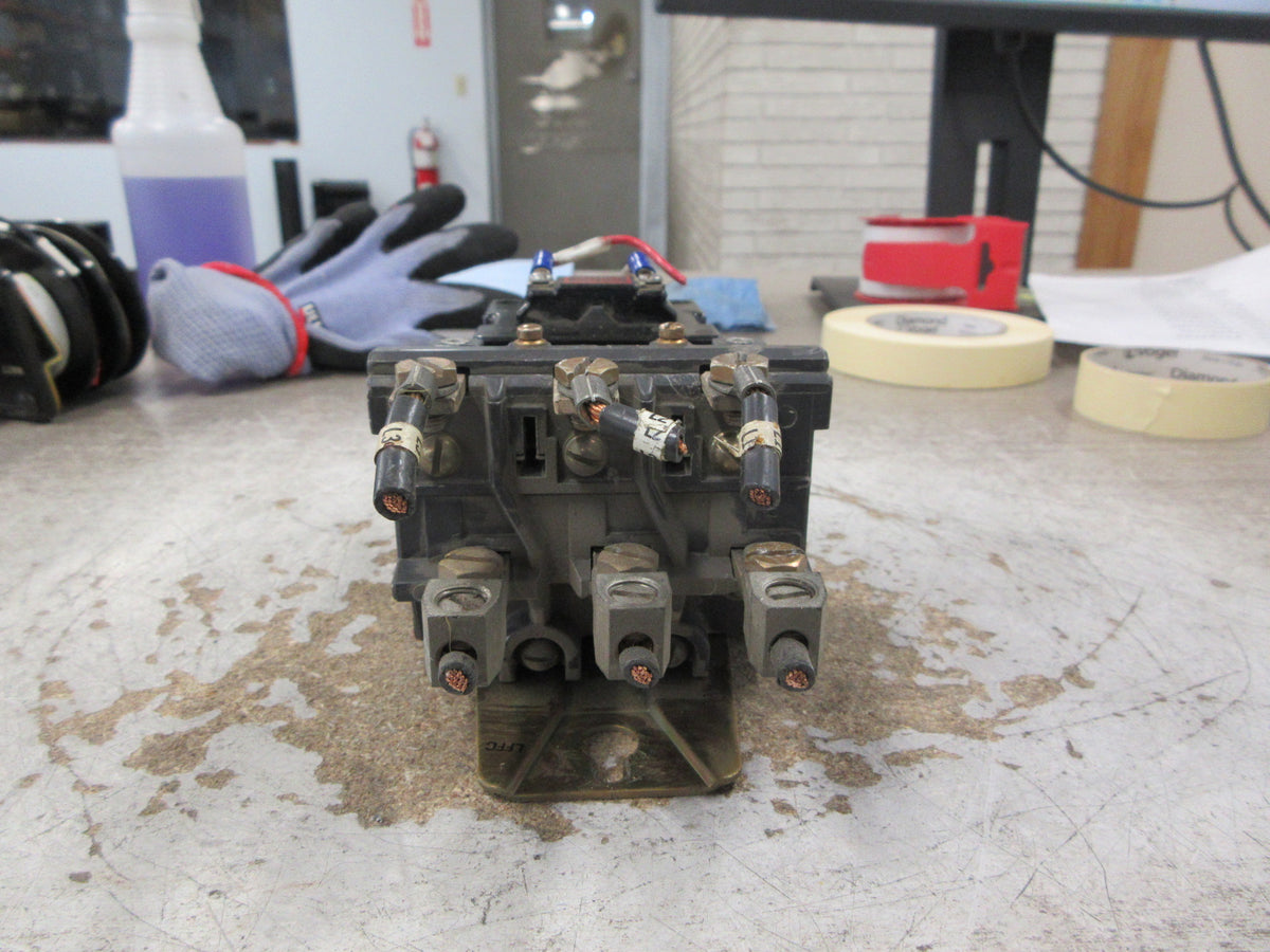 Allen-Bradley Lighting Contactor 702L-COD93 Ser. K 120V Coil 60A 600V Used