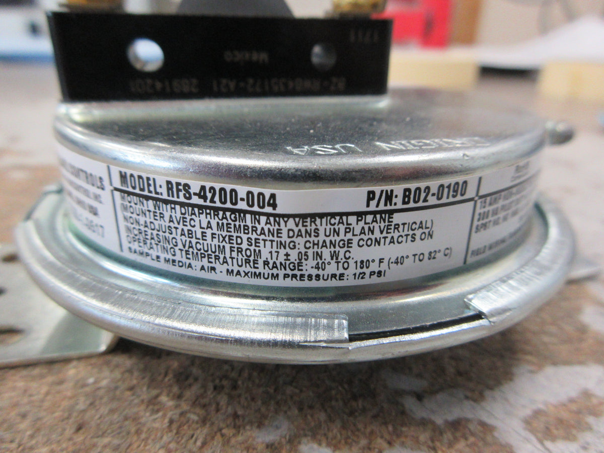 Liebert Fan Safety Switch B02-0190 Model #: RFS-4200-004 Used