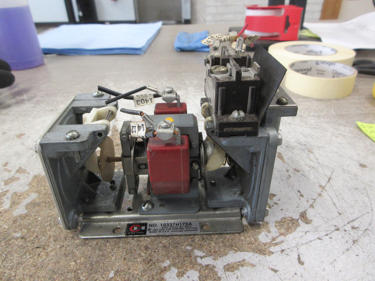 Cutler-Hammer Pneumatic Timing Relay 10337H178A 120V Coil 600V Used