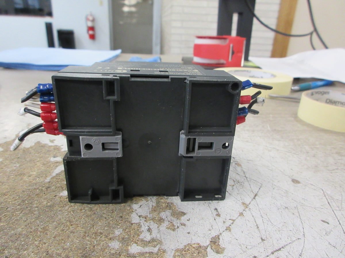 Siemens LOGO! 230RC Logic Module 6ED1 052-1FB00-0BA5 115-240V AC/DC Used