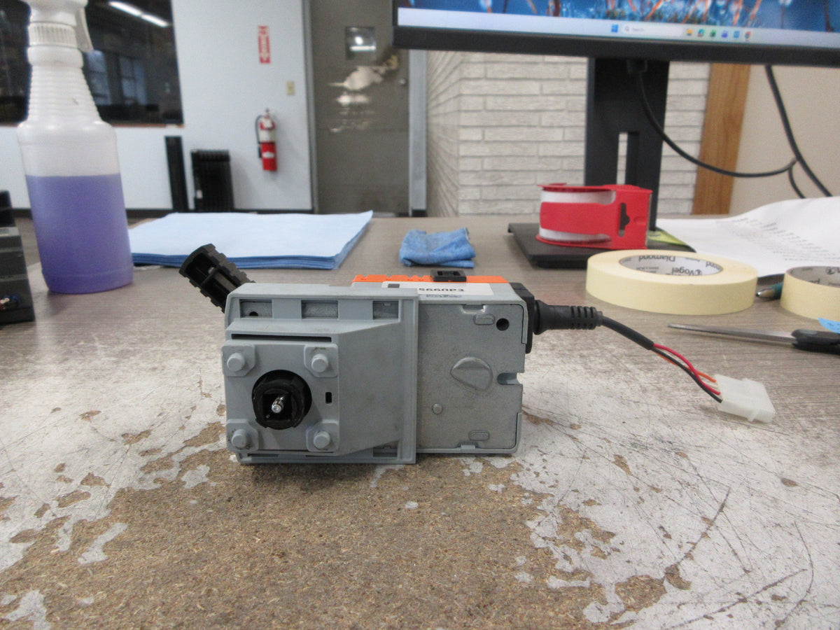 Belimo Valve Actuator LRB24-SR LB 45 in-lb 24V AC/DC Used