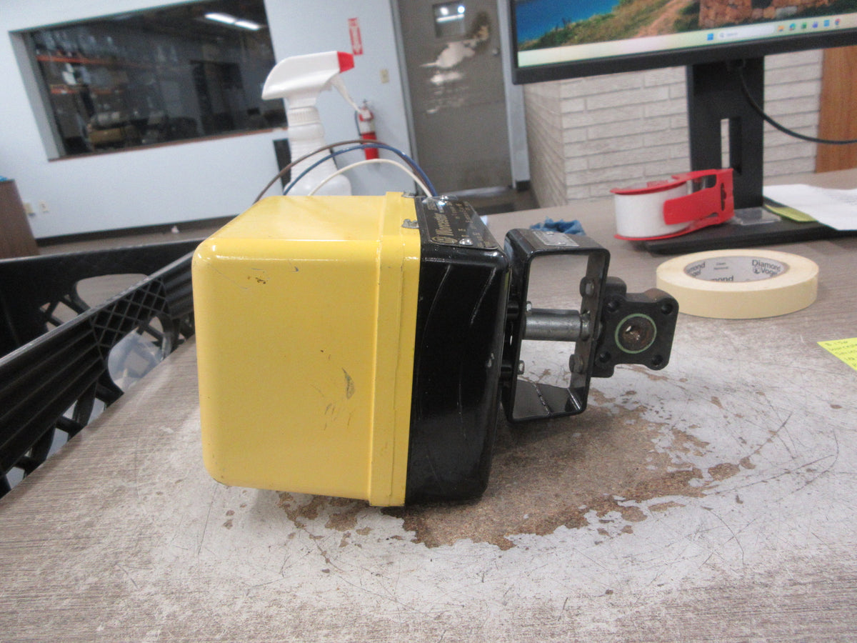 Worcester Series 75 Valve Actuator 10-75 Rev. 1 120V 0.7A Used
