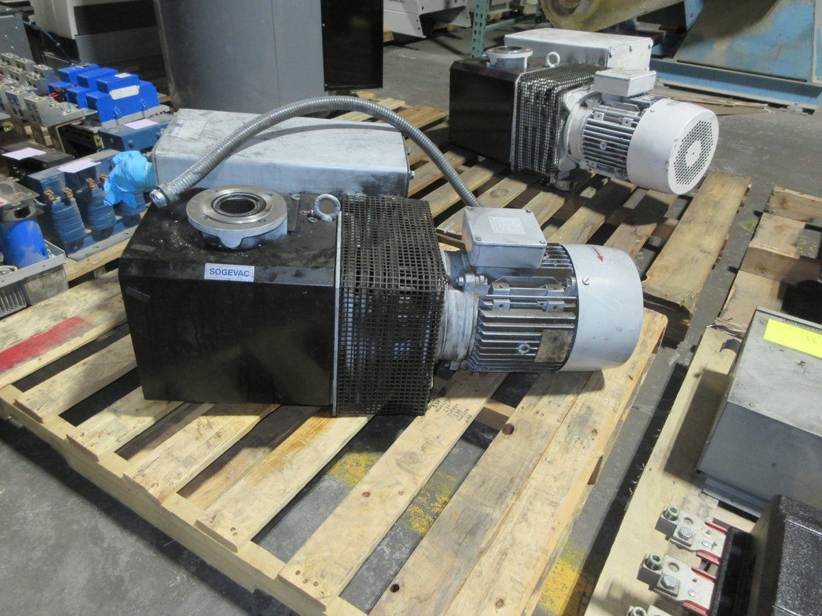 Leybold SogeVac Rotary Vane Vacuum Pump SV200 9502799/04 7.5HP 1750RPM Used