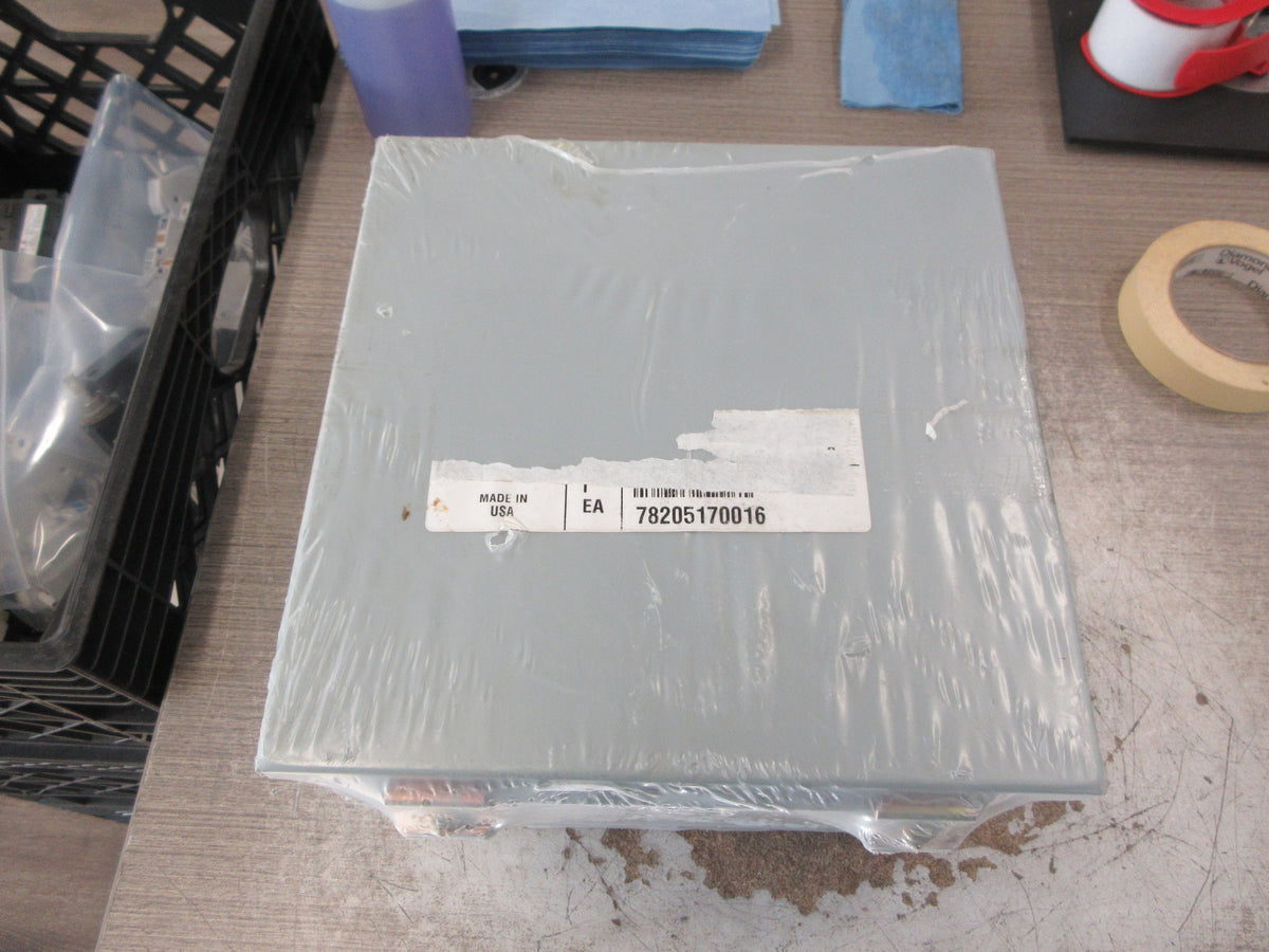 Cooper B-Line Type 12/13 Enclosure 10106-12CHC Size: 10"x10"x6 New Surplus