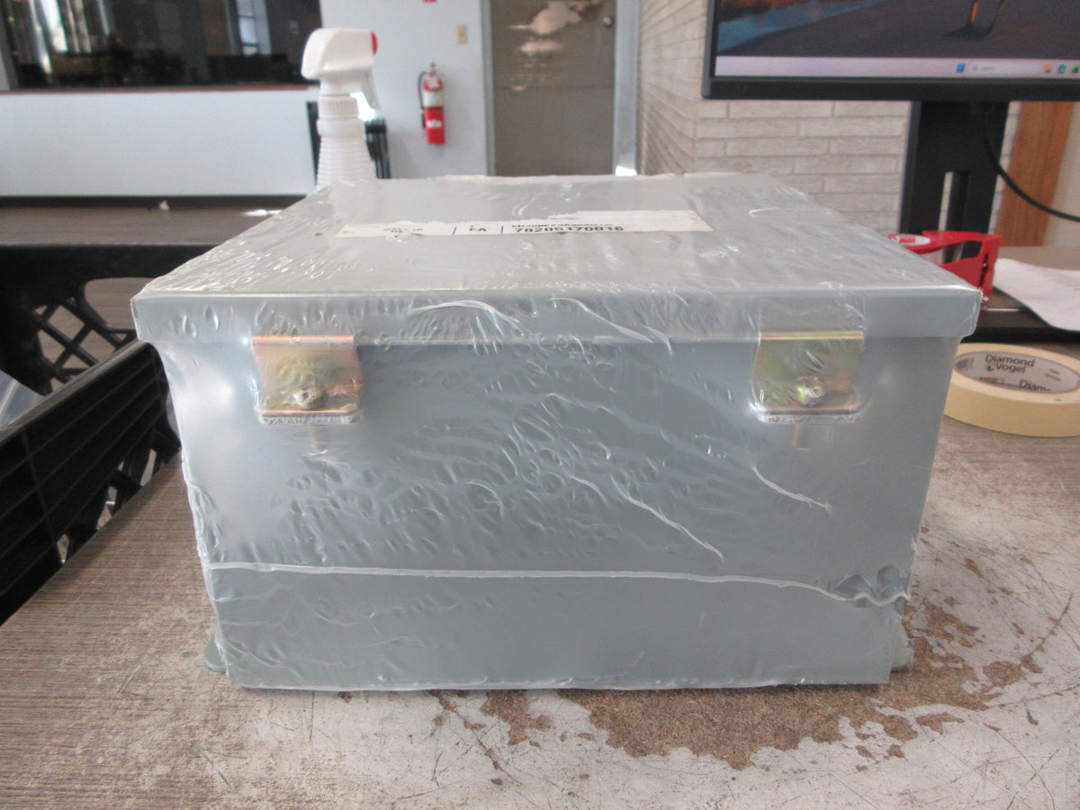 Cooper B-Line Type 12/13 Enclosure 10106-12CHC Size: 10"x10"x6 New Surplus