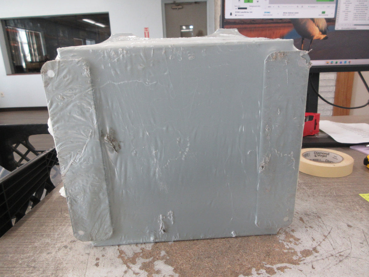 Cooper B-Line Type 12/13 Enclosure 10106-12CHC Size: 10"x10"x6 New Surplus