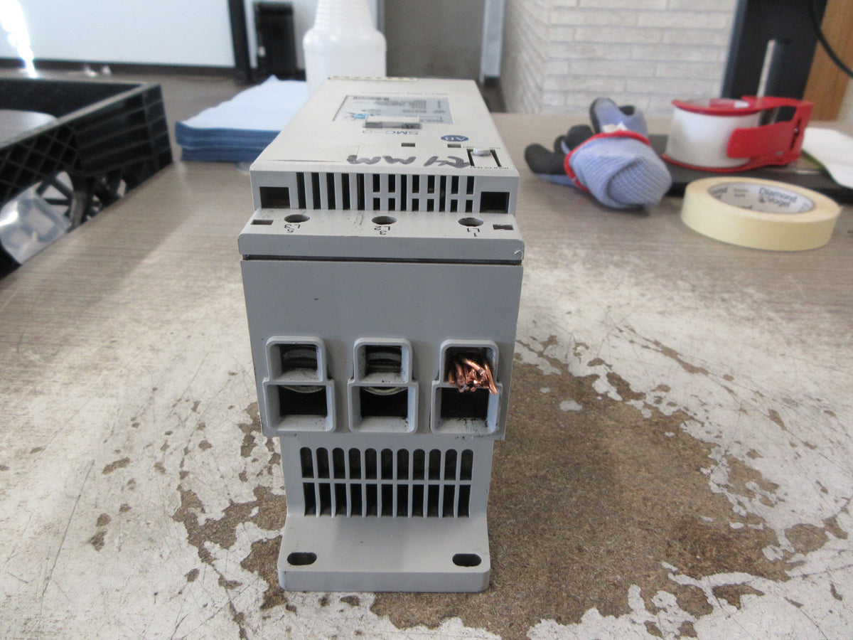 Allen-Bradley SMC-3 Soft Starter 150-C60NBD Ser. B FRN: 2.10 75HP 104A Used