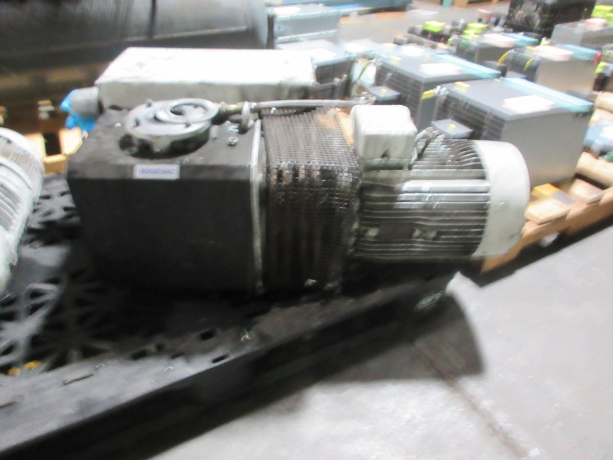 Leybold SogeVac Rotary Vane Vacuum Pump SV200 950 27 7.5HP 130 CFM Used