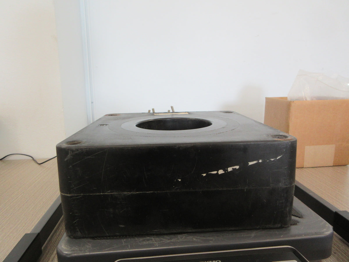 Square D Current Transformer 311-122-001 Ratio 1200:5A 600V 60Hz 10KV BIL Used