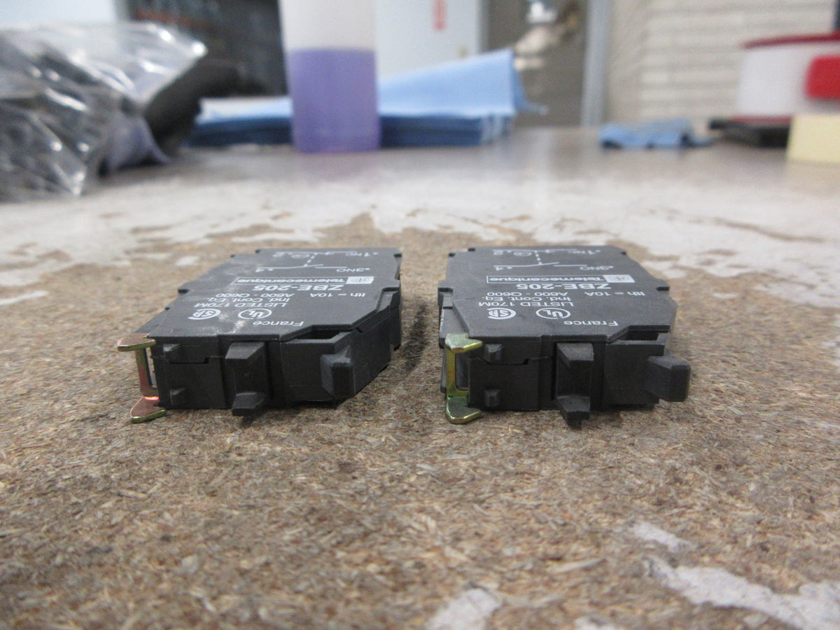 Telemecanique Aux Contact ZBE-205 *Lot of 2* *No Box* New Surplus