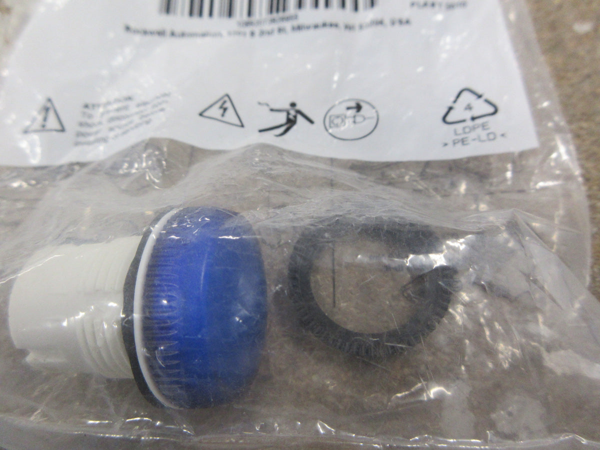 Allen-Bradley Pilot Light 800FP-P6 Ser. A Blue New Surplus