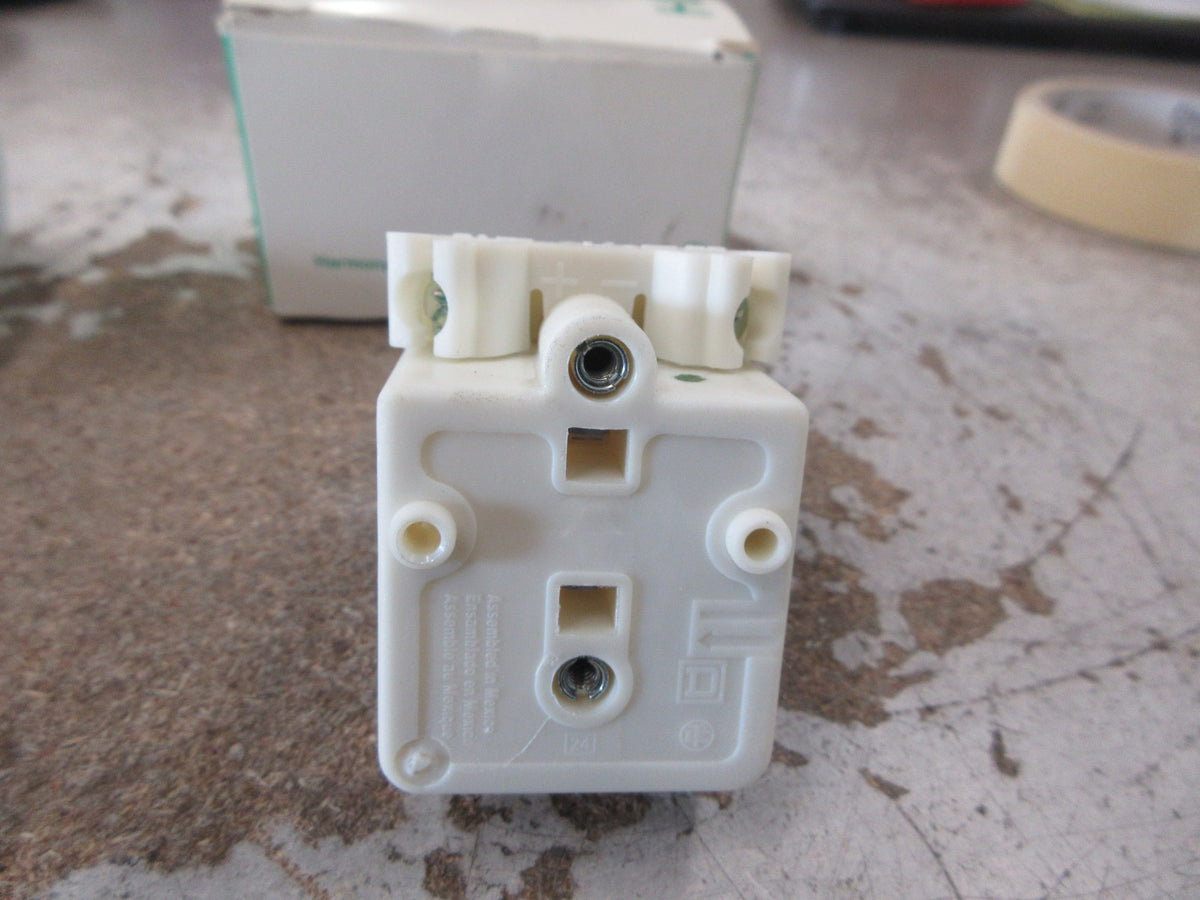 Schneider Electric Harmony Pilot Light 9001KP35L9 Ser. J New Surplus