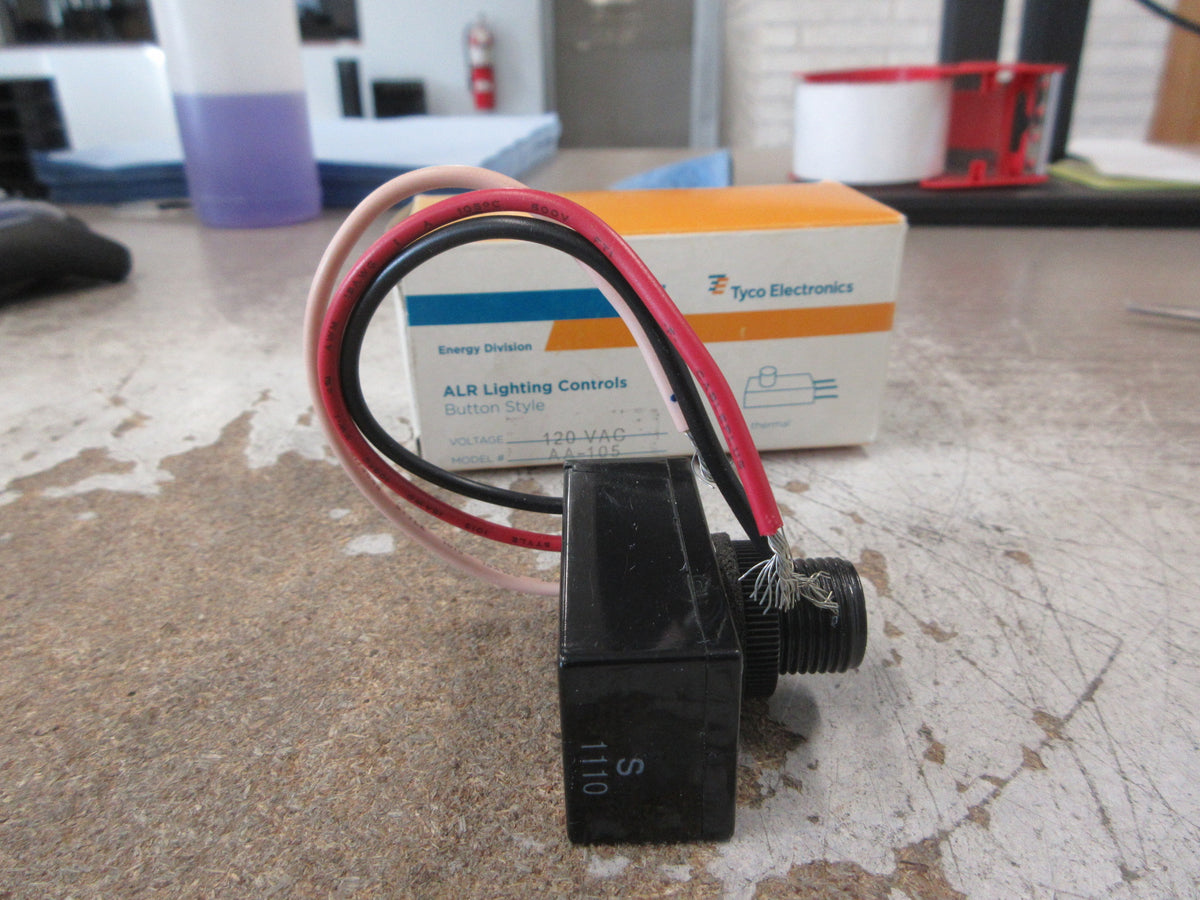 Tyco Electronics ALR Lighting Control AA-105 120VAC Button Style New Surplus