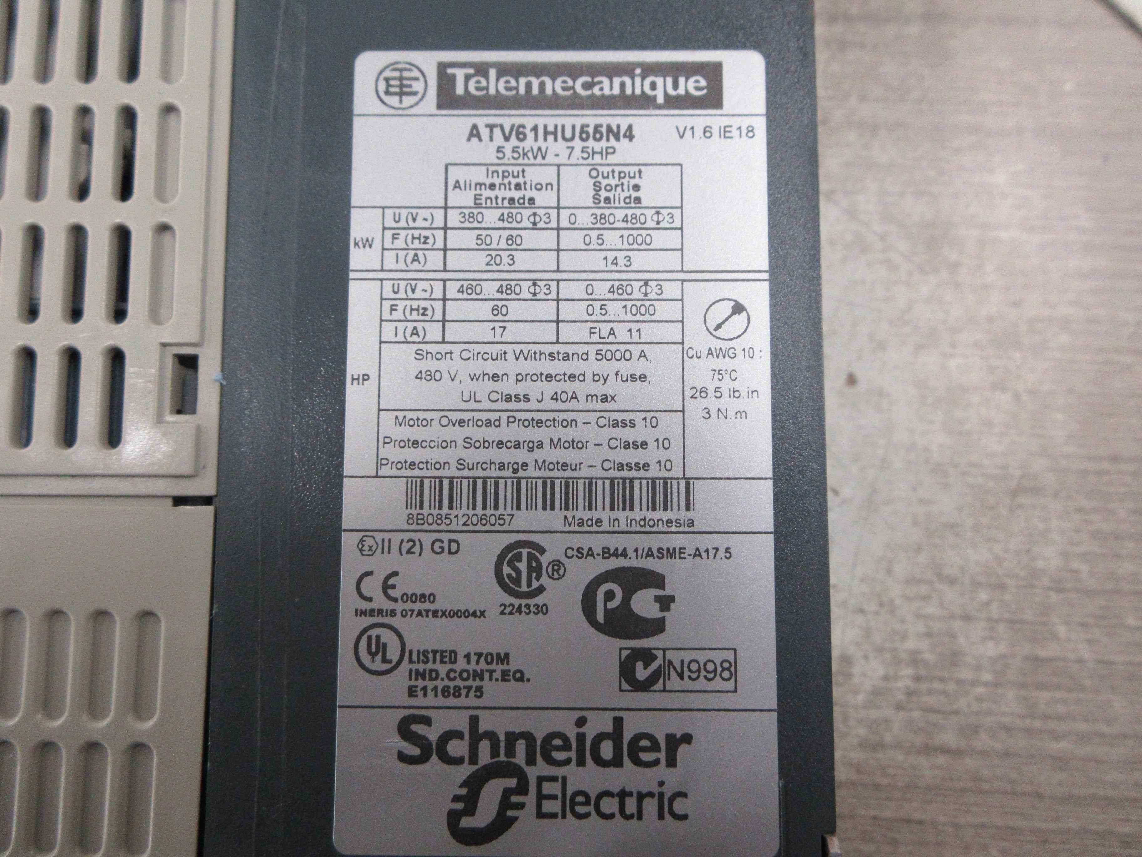 Schneider Electric AC Drive ATV61HU55N4 7.5HP 3Ph Input: 380-480V 50/60Hz 20.3A