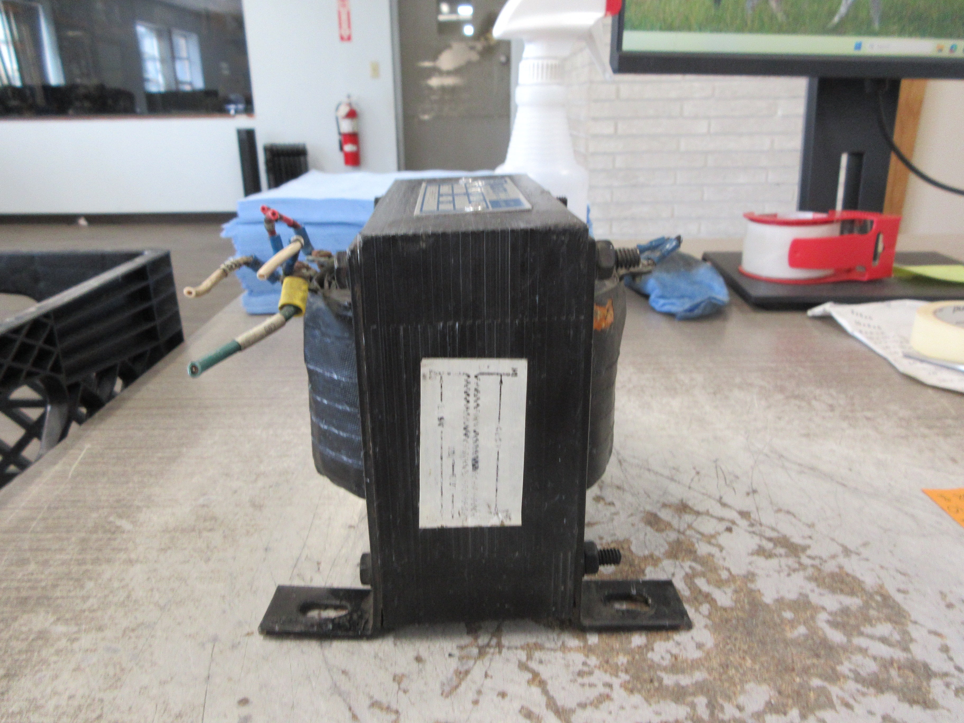 Olsun Transformer 10602 S-46480 502481 0.910KVA Pri; 460V Sec: 215/115V 1Ph Used
