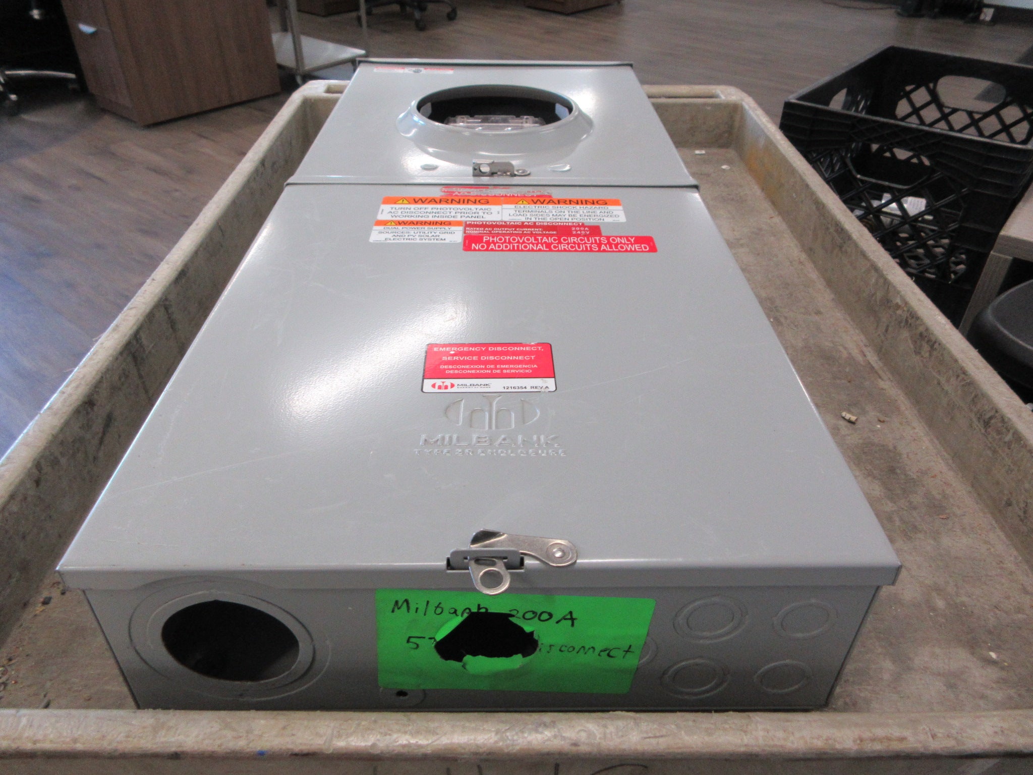 Milbank Meter Main U6281-XL-200-5T9 200A Main (2) 35A 2P Breakers 8-Slot Used