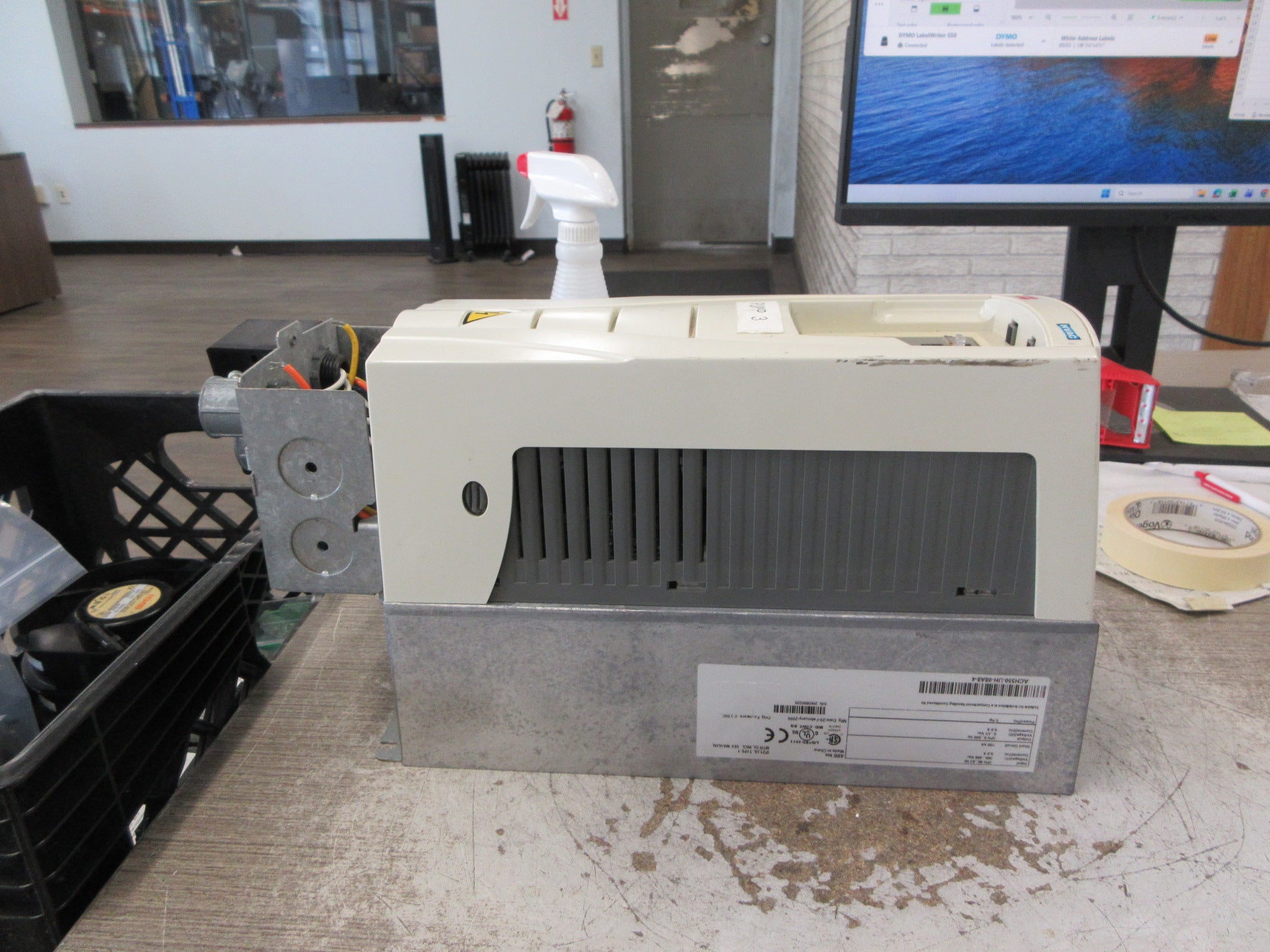 ABB ACH550 AC Drive ACH550-UH-08A8-4 5HP 3Ph Used