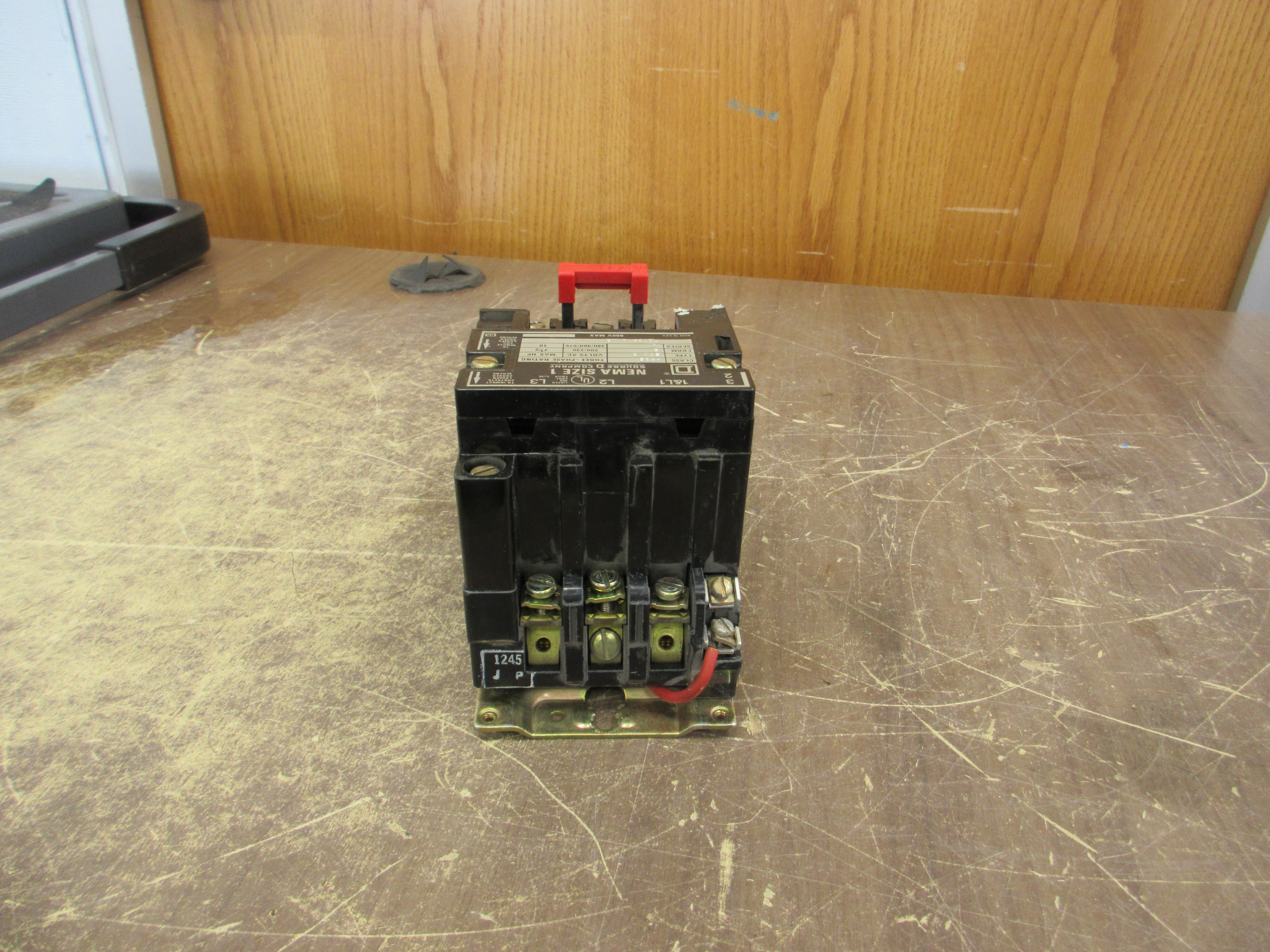 Square D Size 1 Starter 8536 SCO 3 S Ser. A 120V Coil 600V Used
