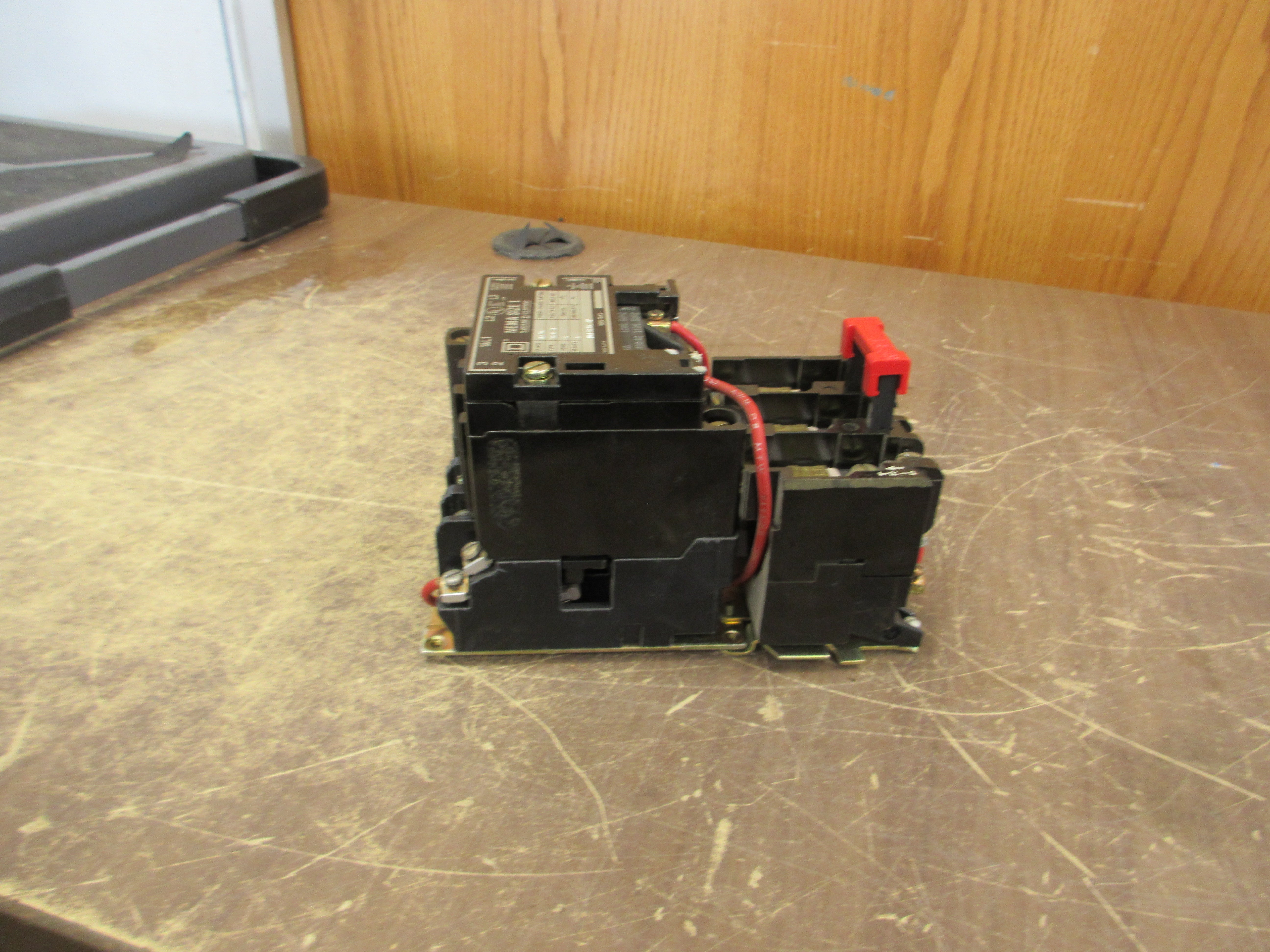 Square D Size 1 Starter 8536 SCO 3 S Ser. A 120V Coil 600V Used