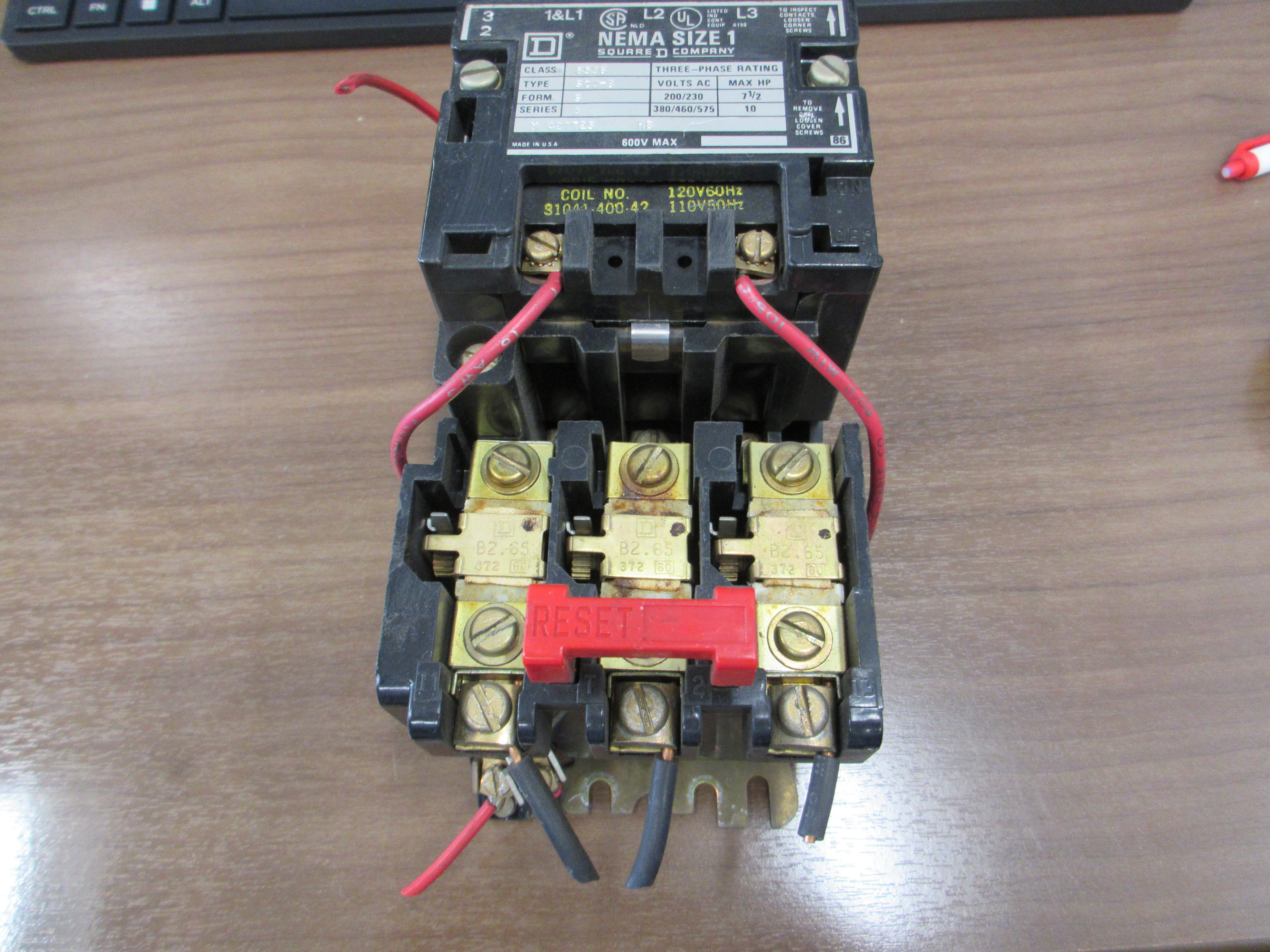 Square D Size 1 Starter 8536 SCO -3 S Ser. A 120V Coil 600 V Used