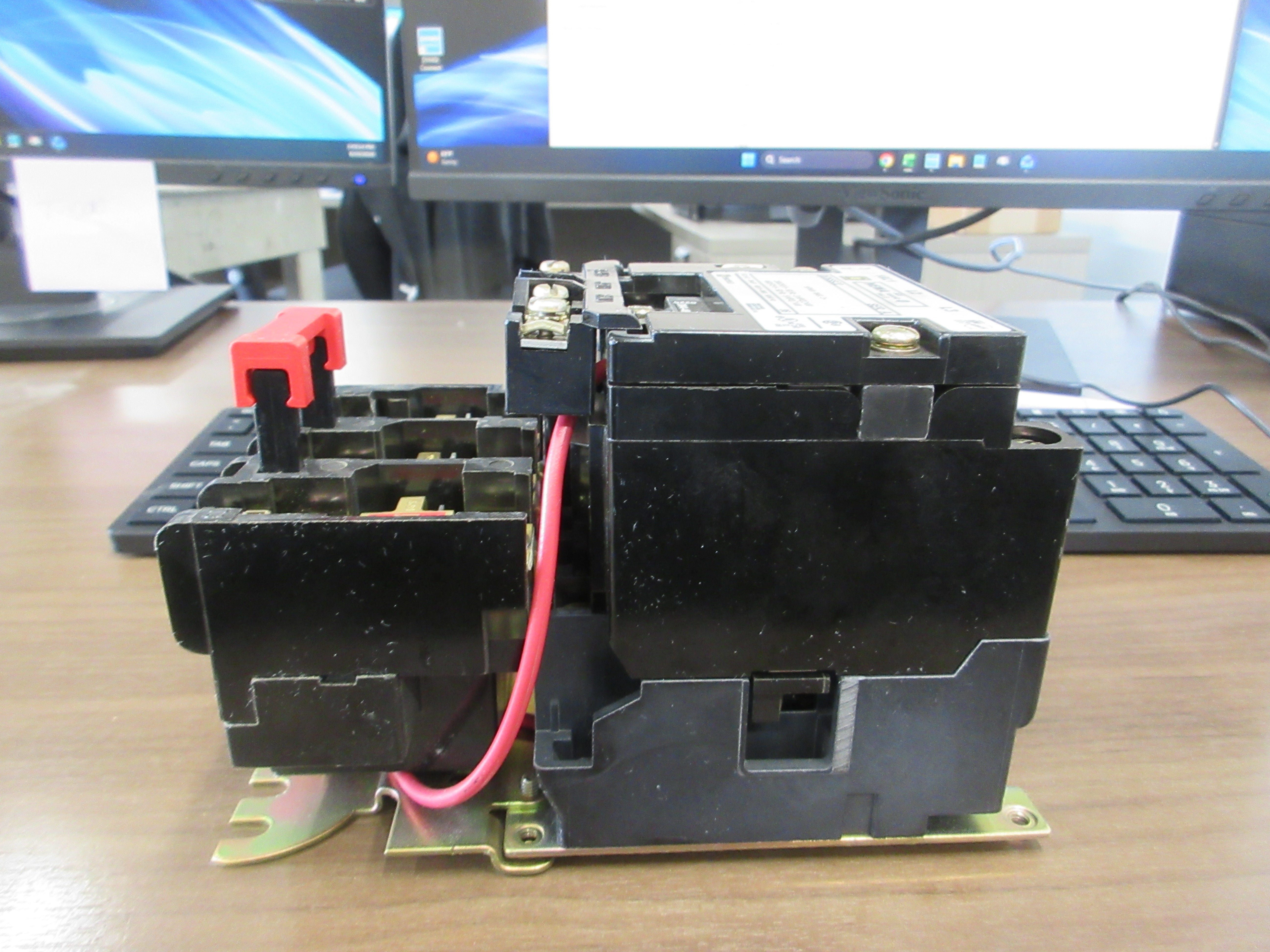 Square D Size 0 Starter 8536SB02 Ser. A 480V Coil 600V Used