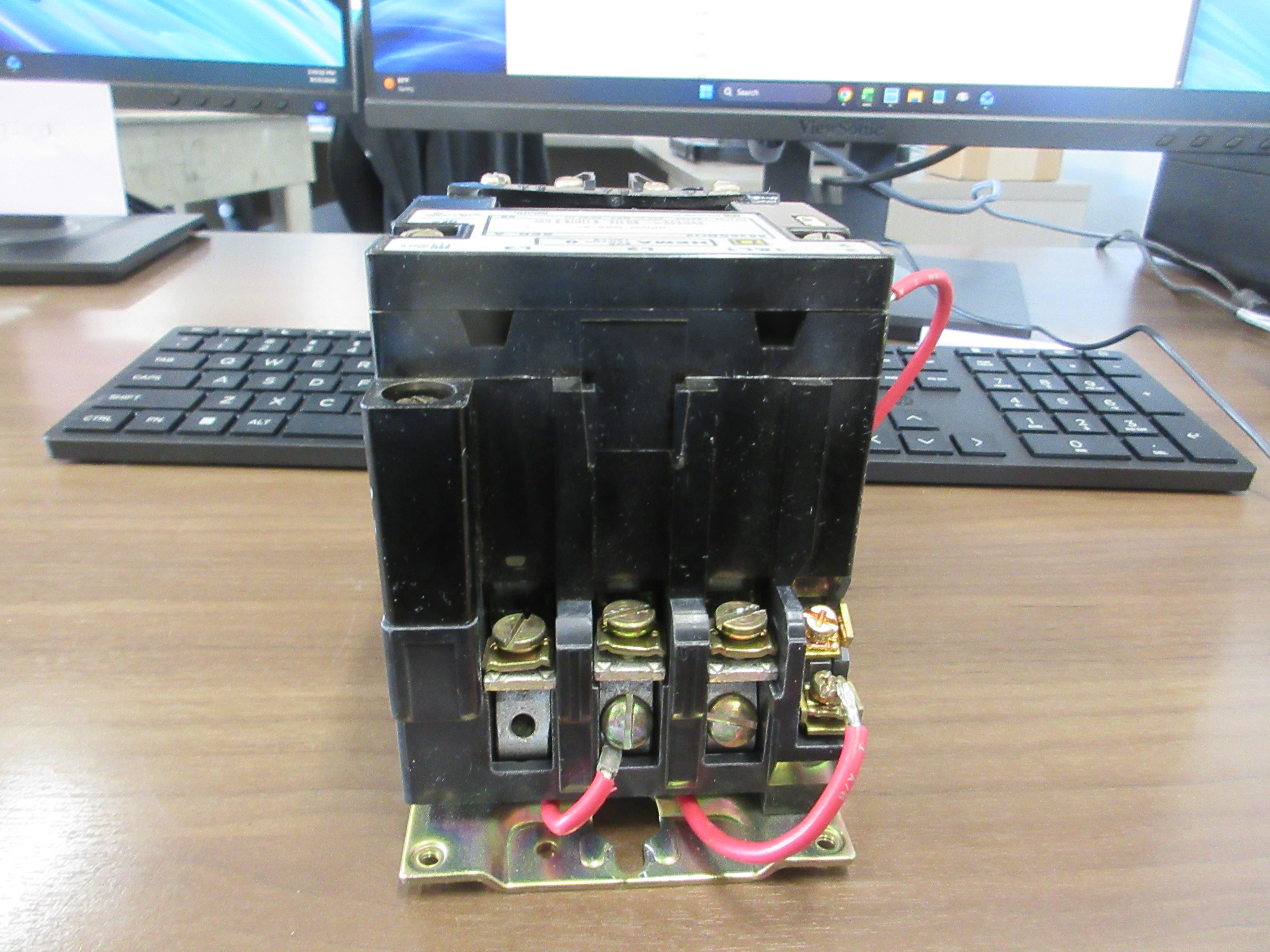 Square D Size 0 Starter 8536SB02 Ser. A 480V Coil 600V Used