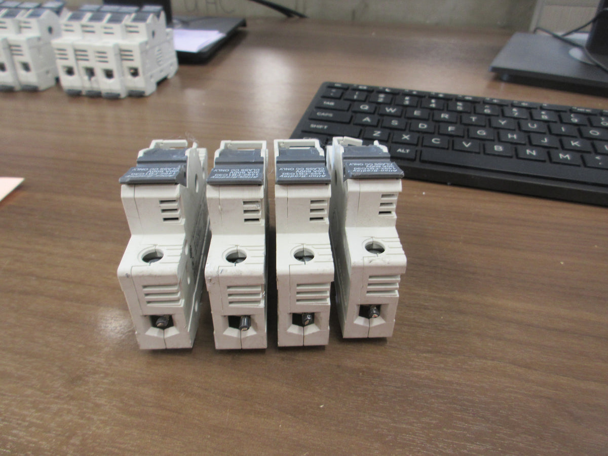 Allen-Bradley Fuse Holder 1492- FB1C30 30A 600V 1P *LOT OF 4* Used