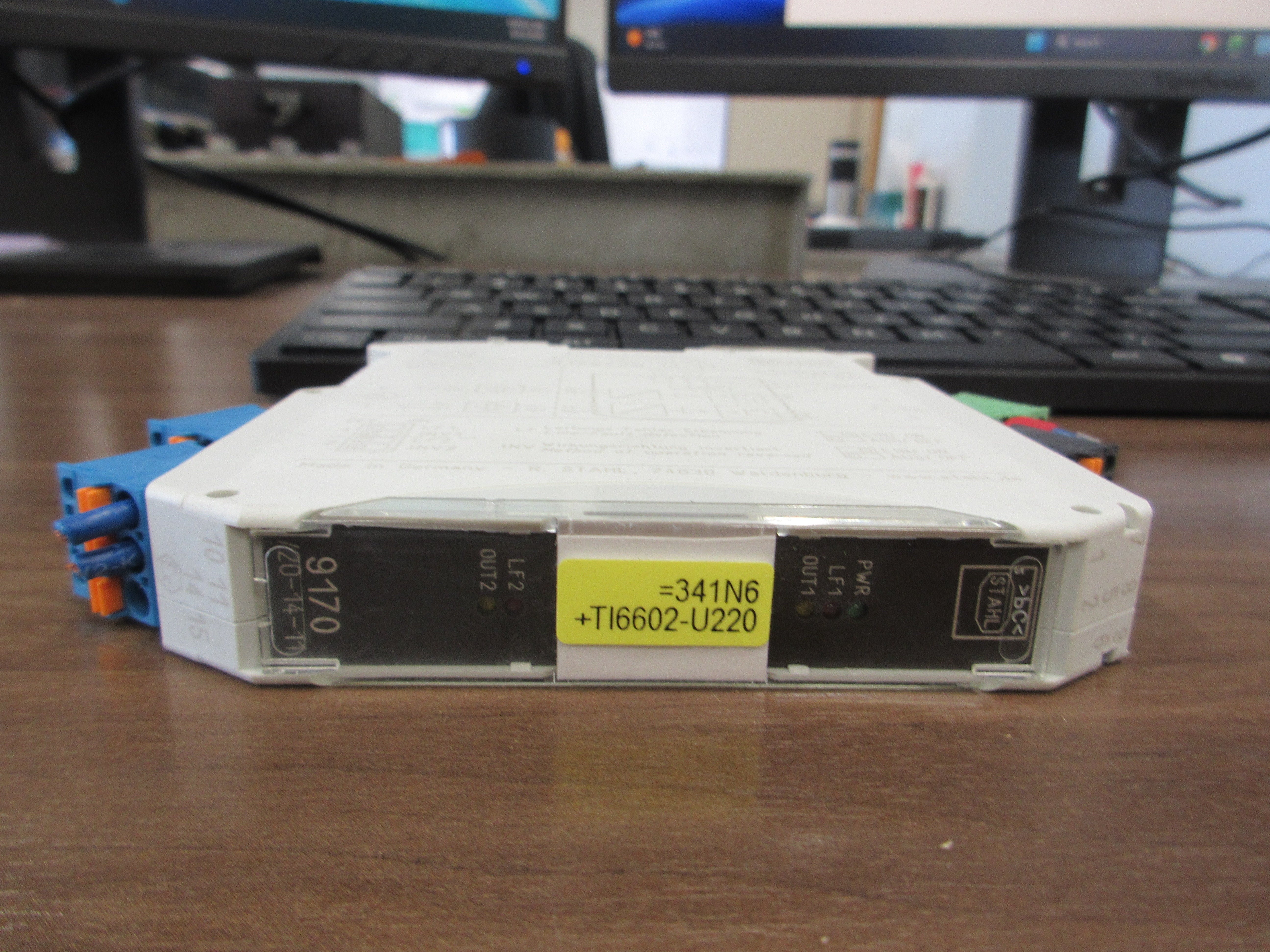 Stahl Switching Repeater 9170/20-14-11 Used