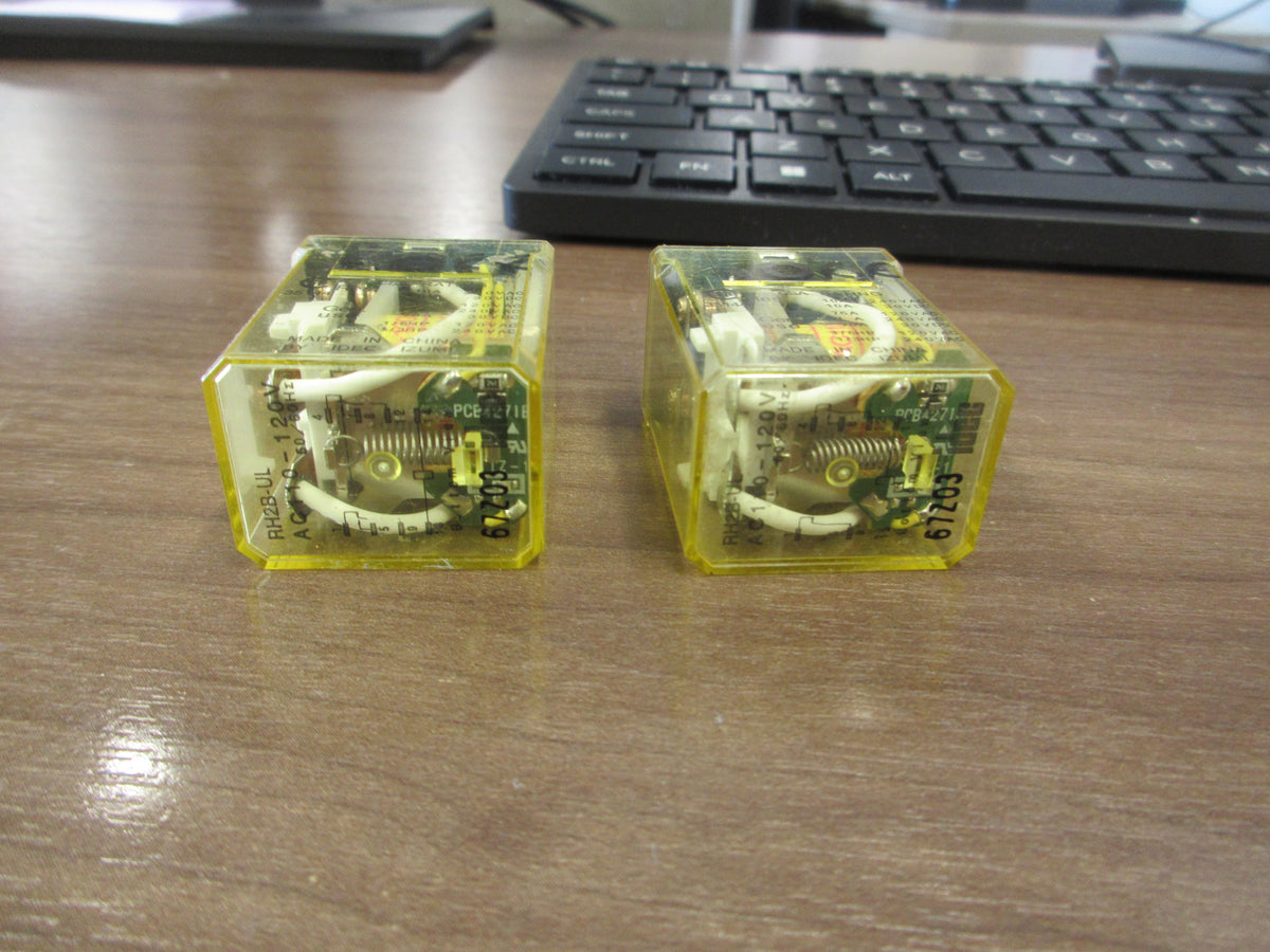 Idec Relay RH2B-UL 110-120V Coil * Lot of 2 * Used