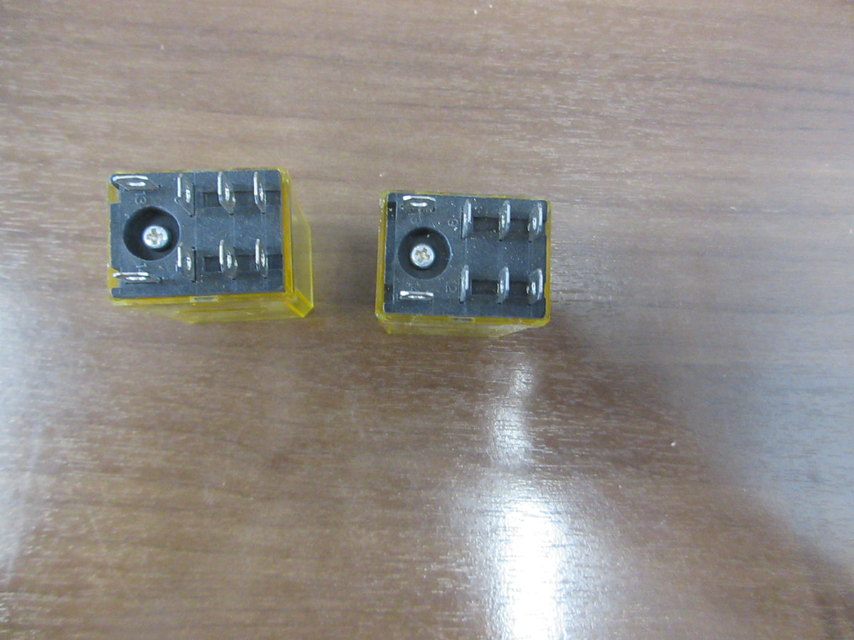 Idec Relay RH2B-UL 110-120V Coil * Lot of 2 * Used