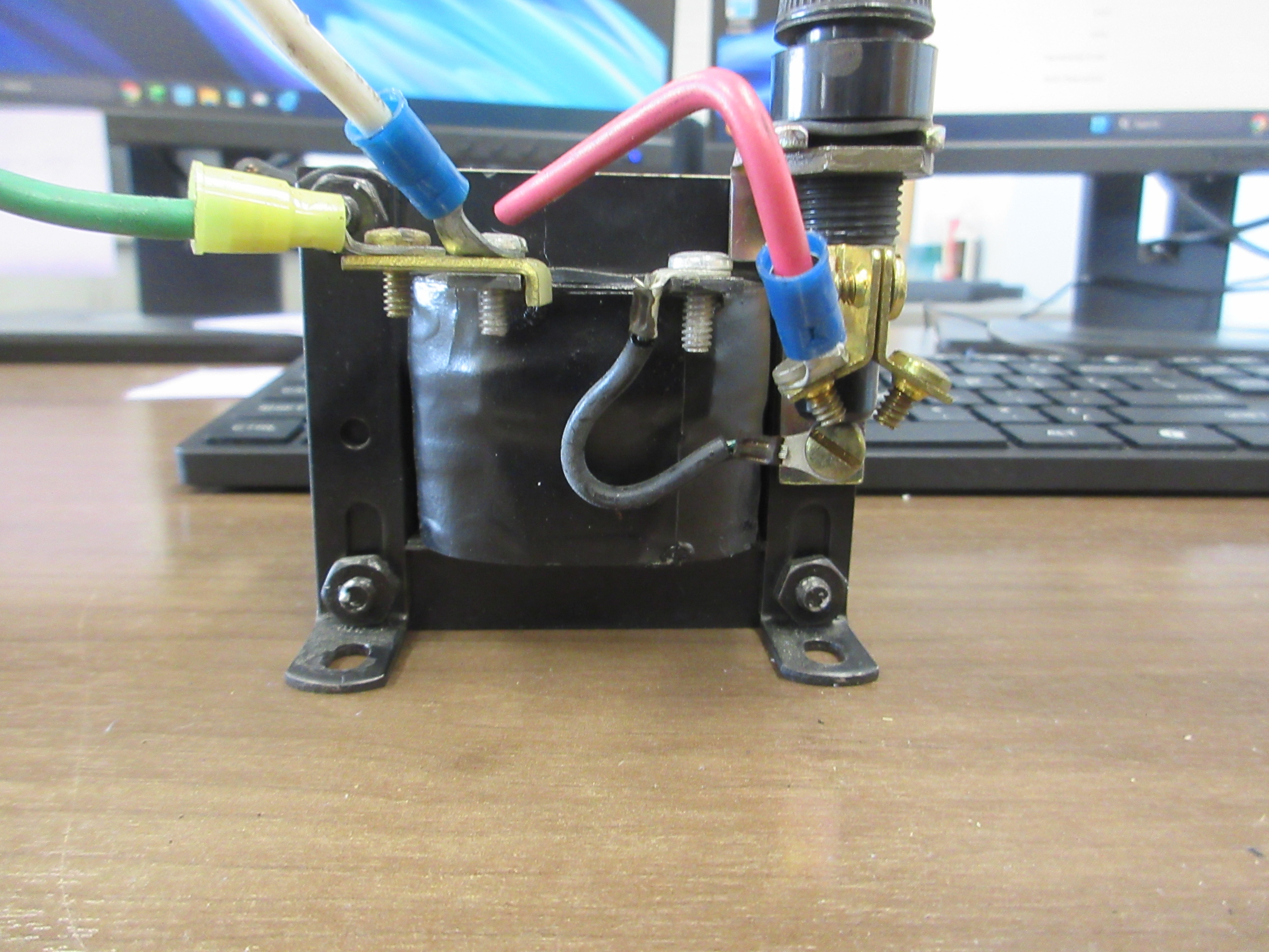 Square D Transformer 9070 E0-1 Ser. A 50VA Pri: 230/460V Sec: 115V W/ Fuse Used