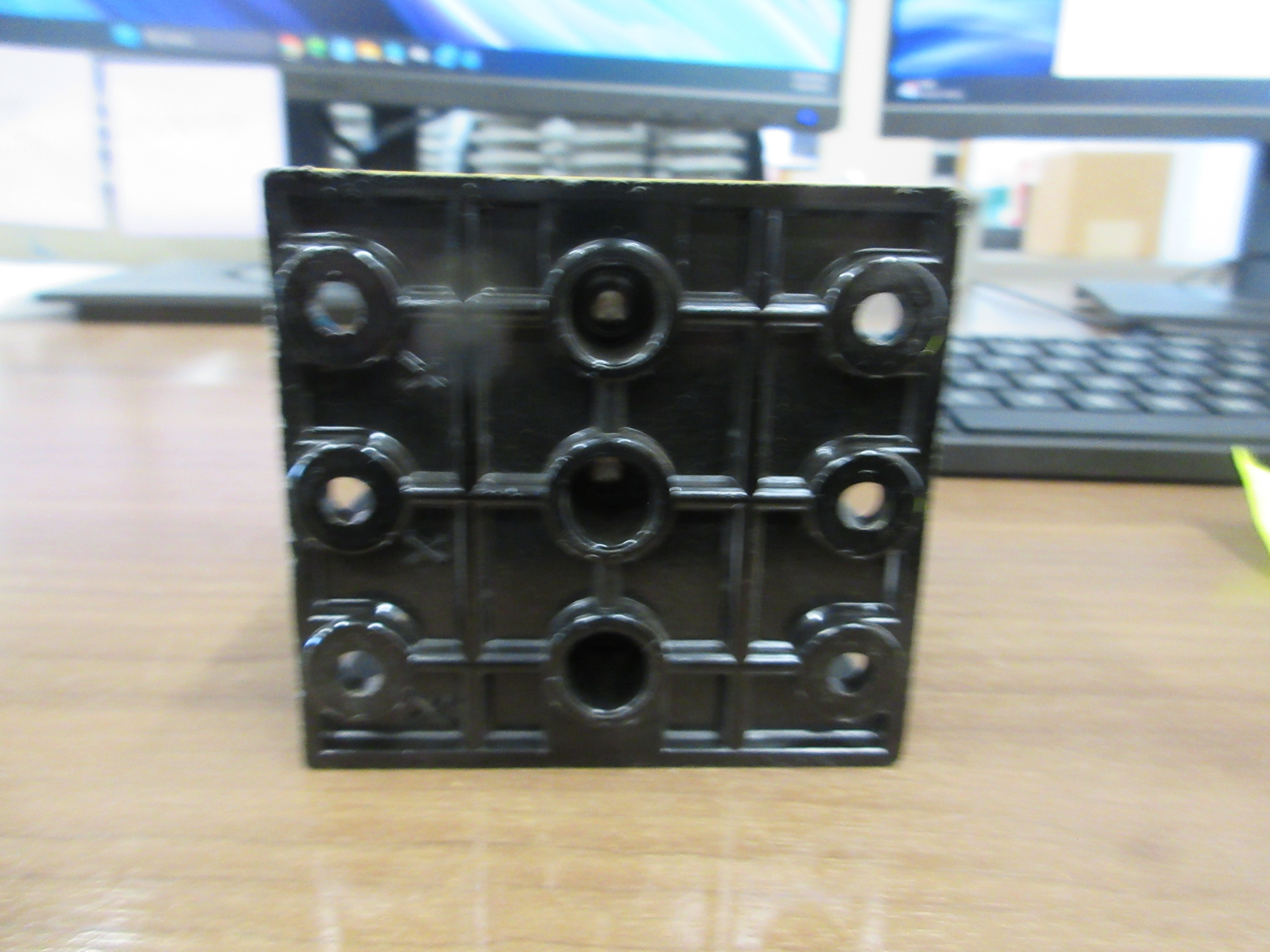 Buss Power Distribution Block 16280-3 175A 600V 3P Line (1) :2/0-14 Used