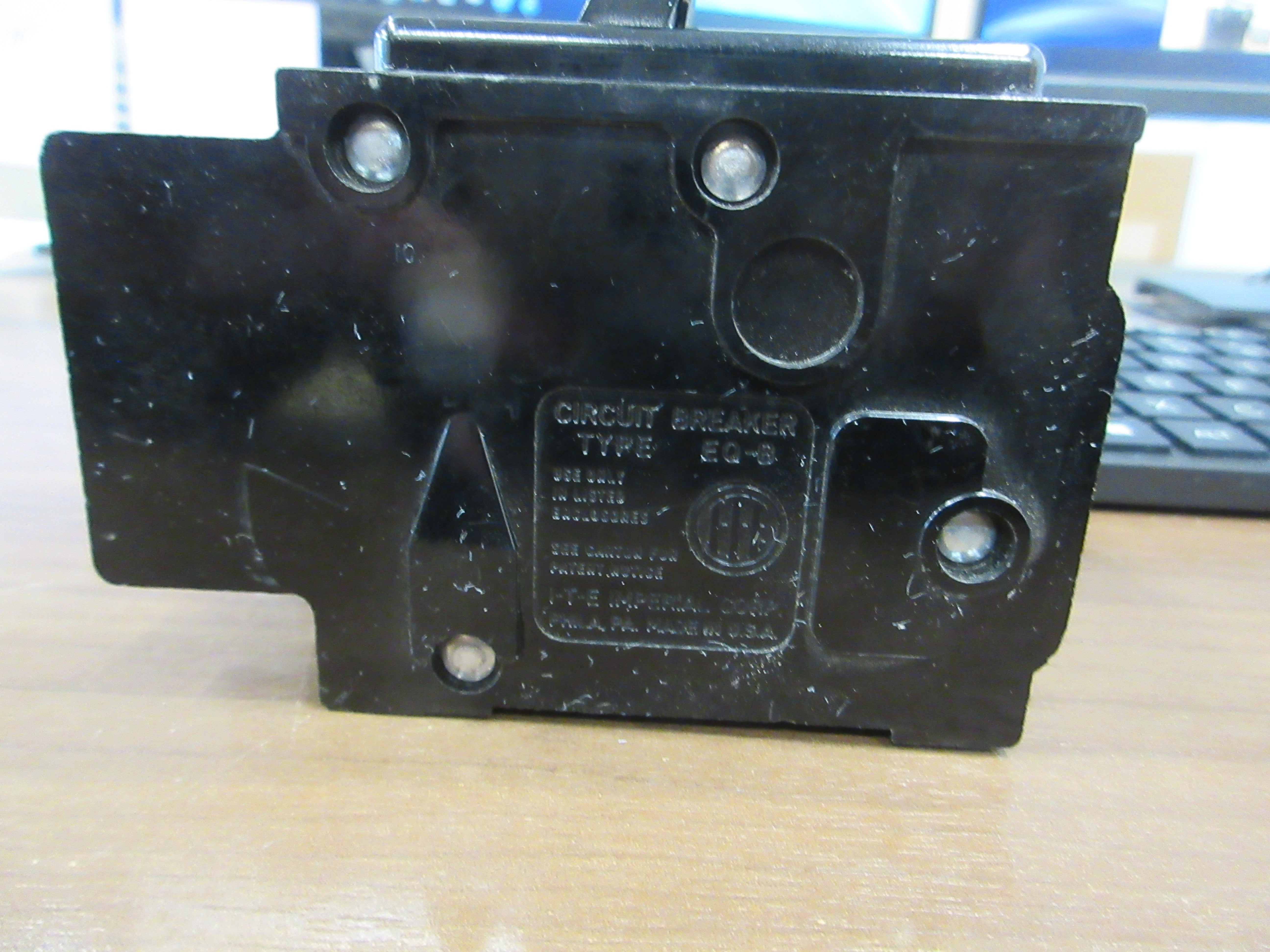 ITE Bolt-On Circuit Breaker BQ3-B020 20A 240V 3 P Used