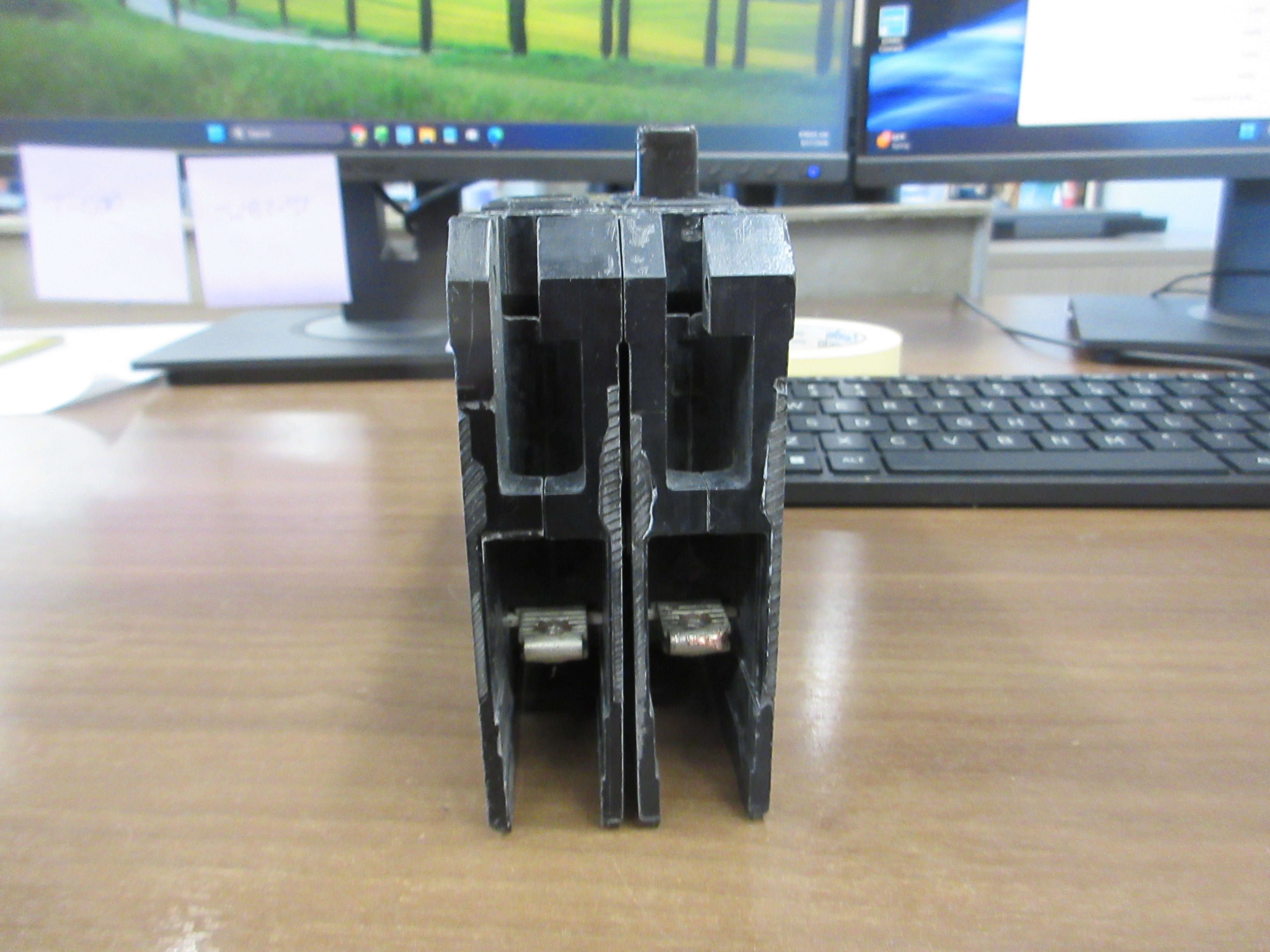 ITE Circuit Breaker E42B050 50A 480V 2 P (2) Lugs Used