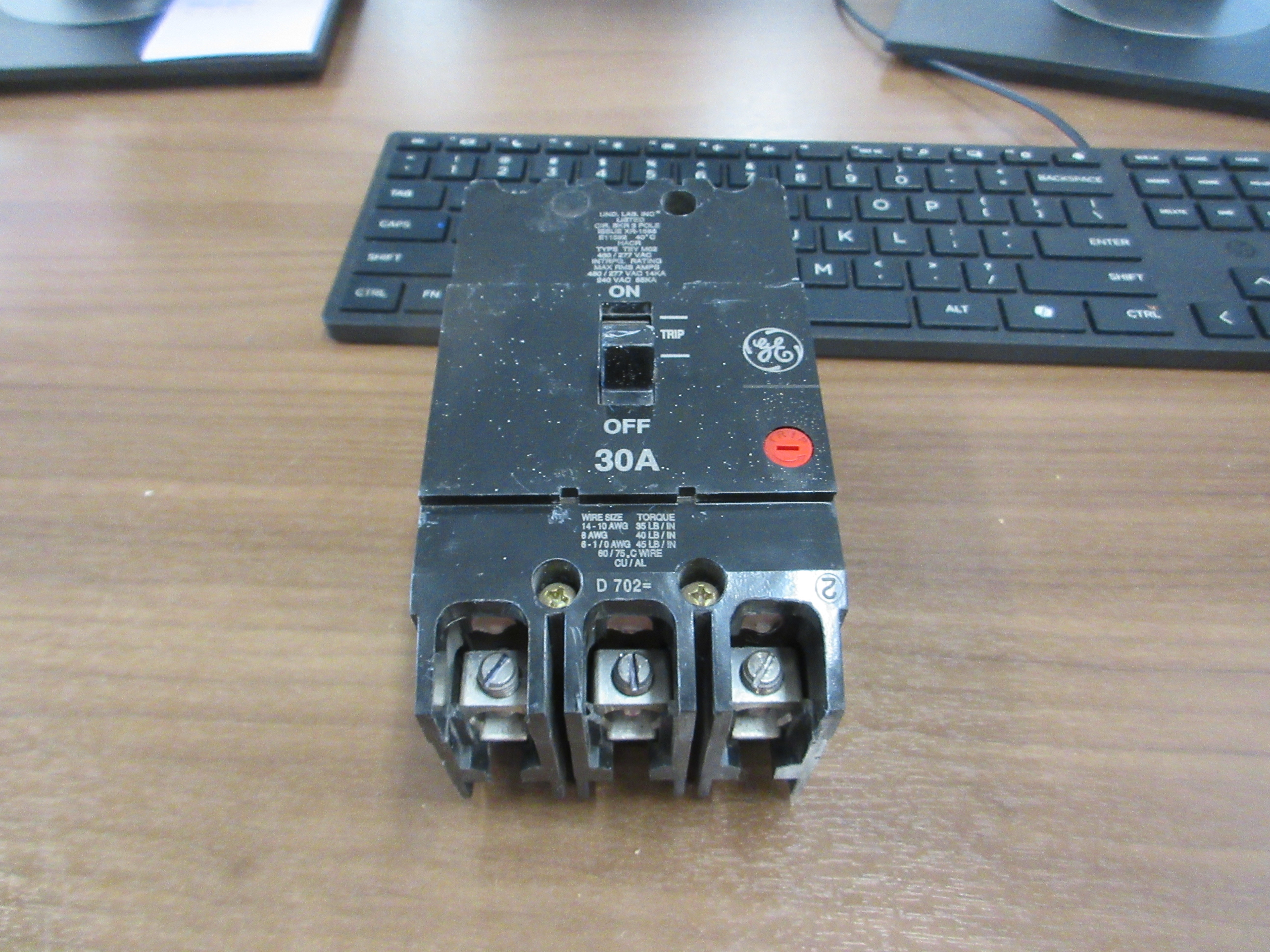 GE Bolt-On Circuit Breaker TEY 330 Ser. M02 30 A 480/227V 3 P Used