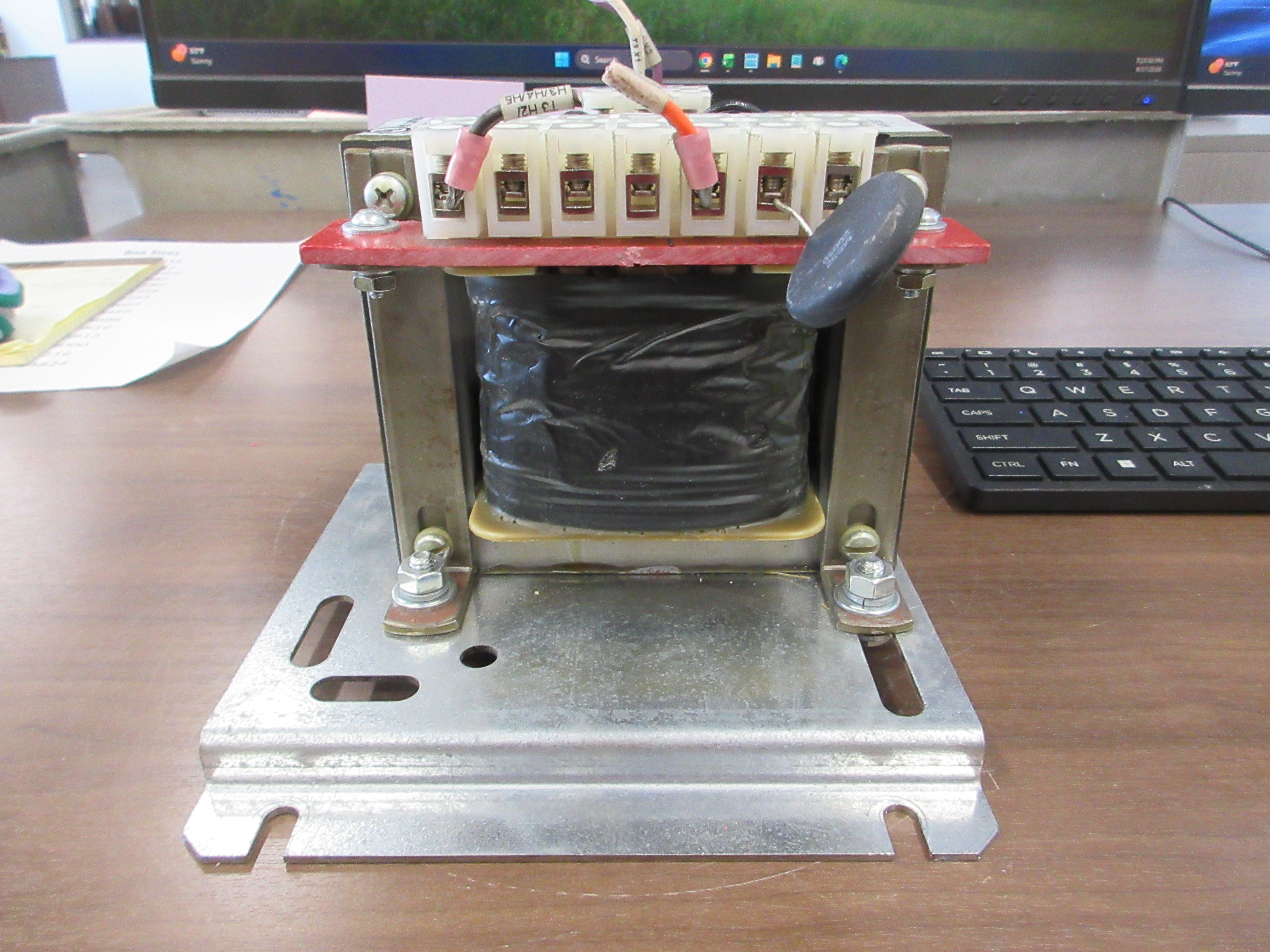 Nova Magnetics Control Transformer 0163-01-0003 250VA Sec: 190/230V Used