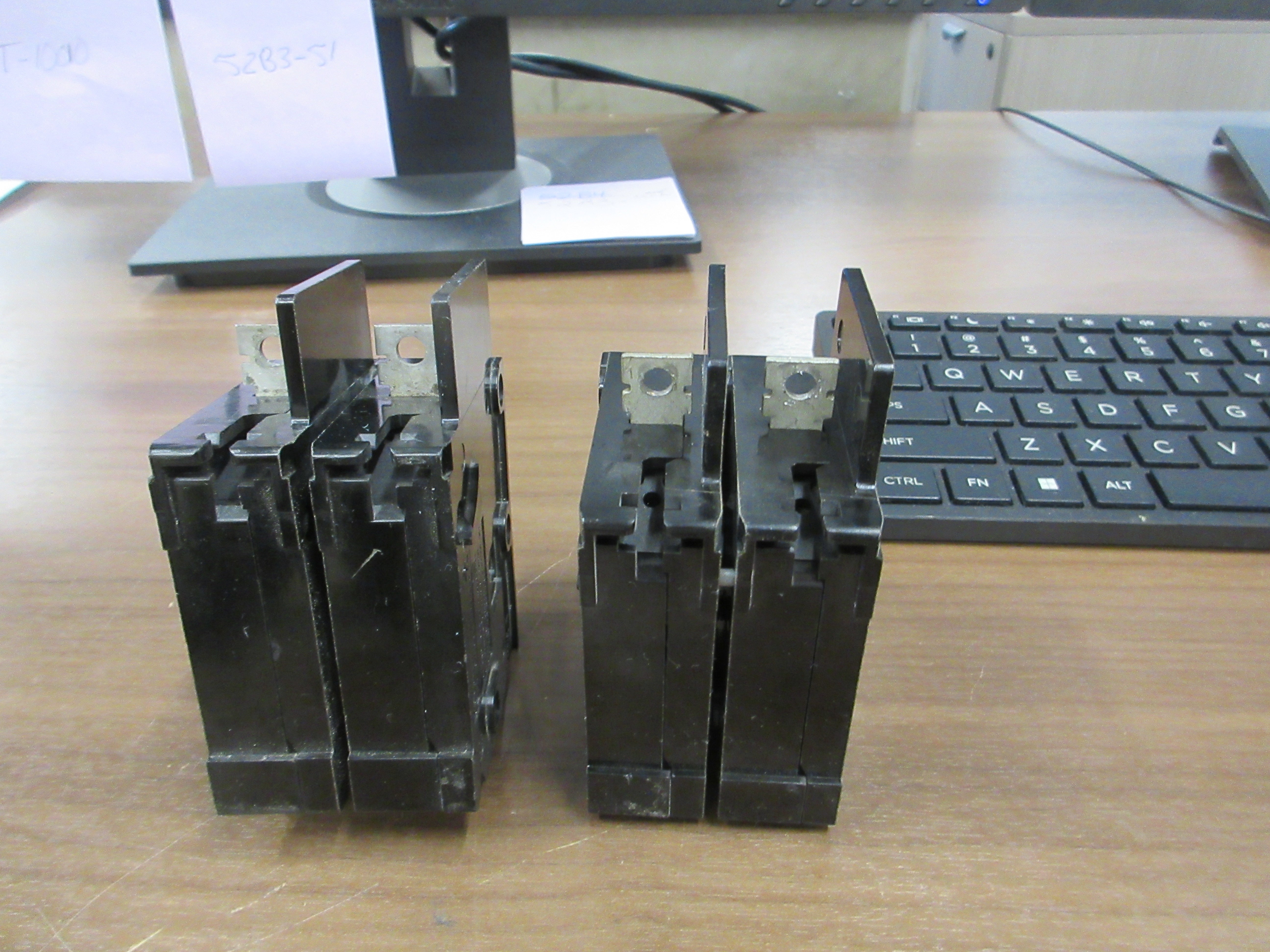 Gould ITE Bolton Circuit Breaker BQ2-B030 30A 120/240V 2 P * Lot of 2 * Used