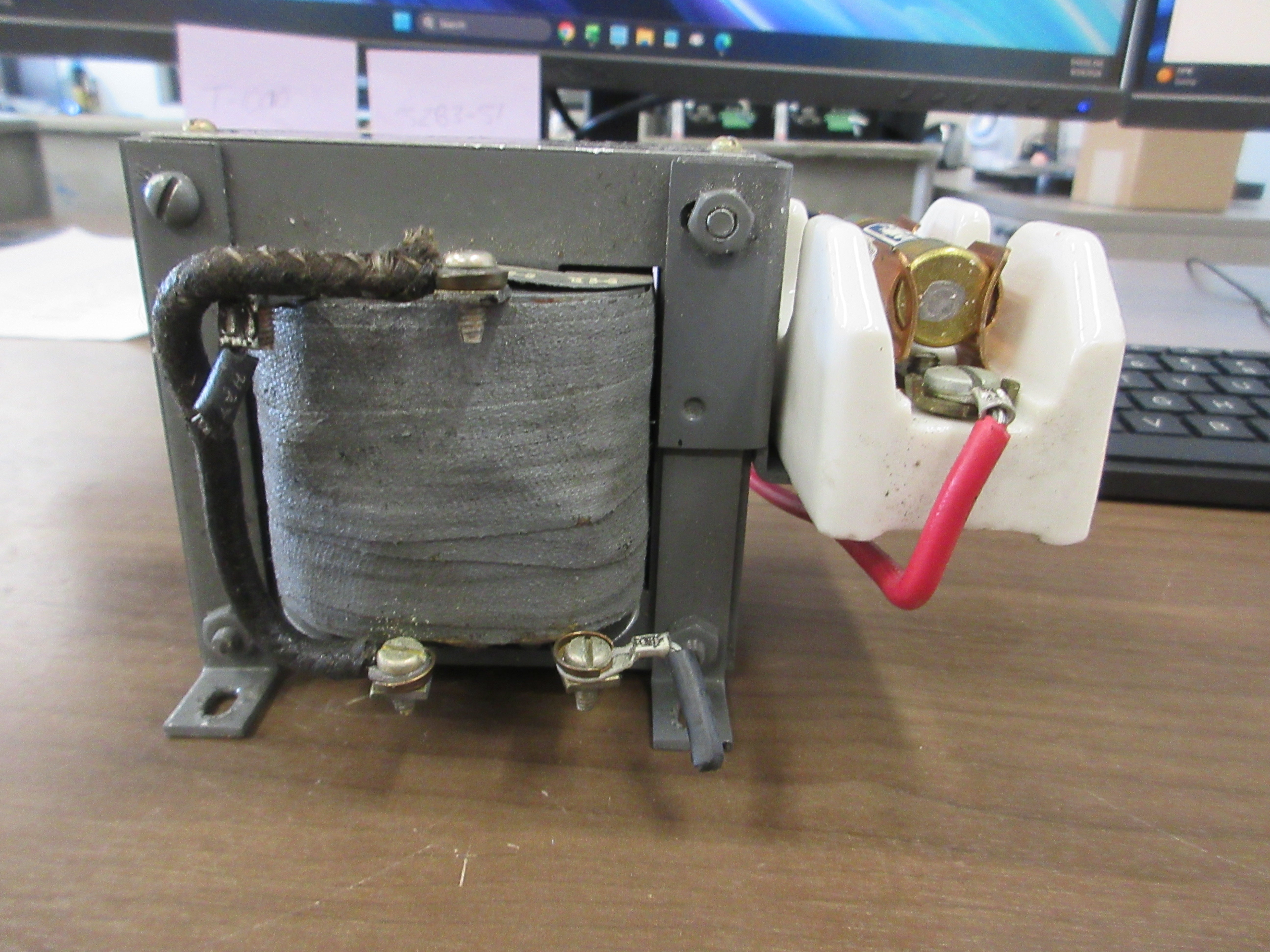 Square D Transformer 9070 AA0-50 50V.A Pri: 220/44V Sec: 110V 50-60Hz Used