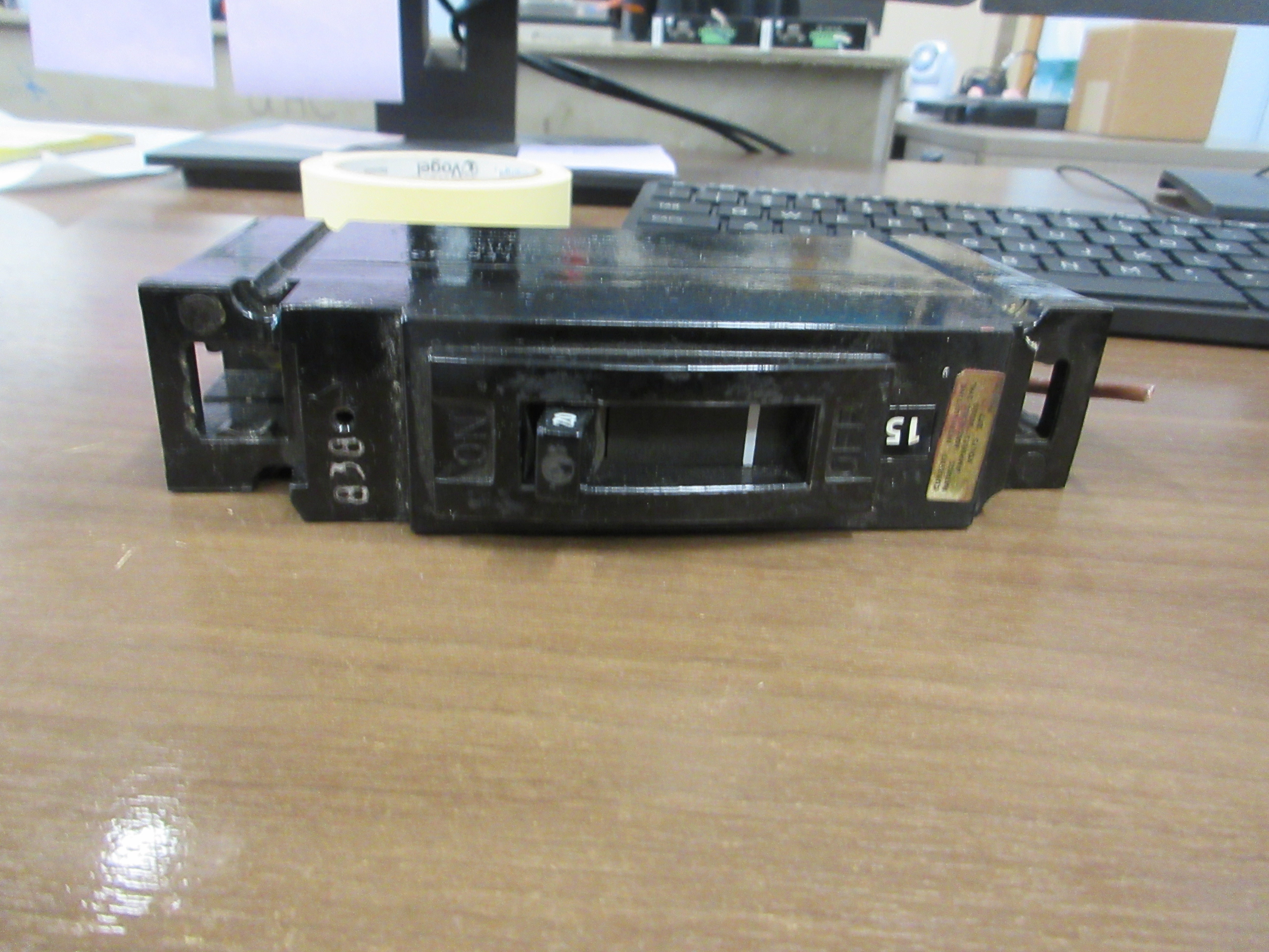 GE Circuit Breaker TEF113020 20A 277V 1P * Lot of 2 * Used