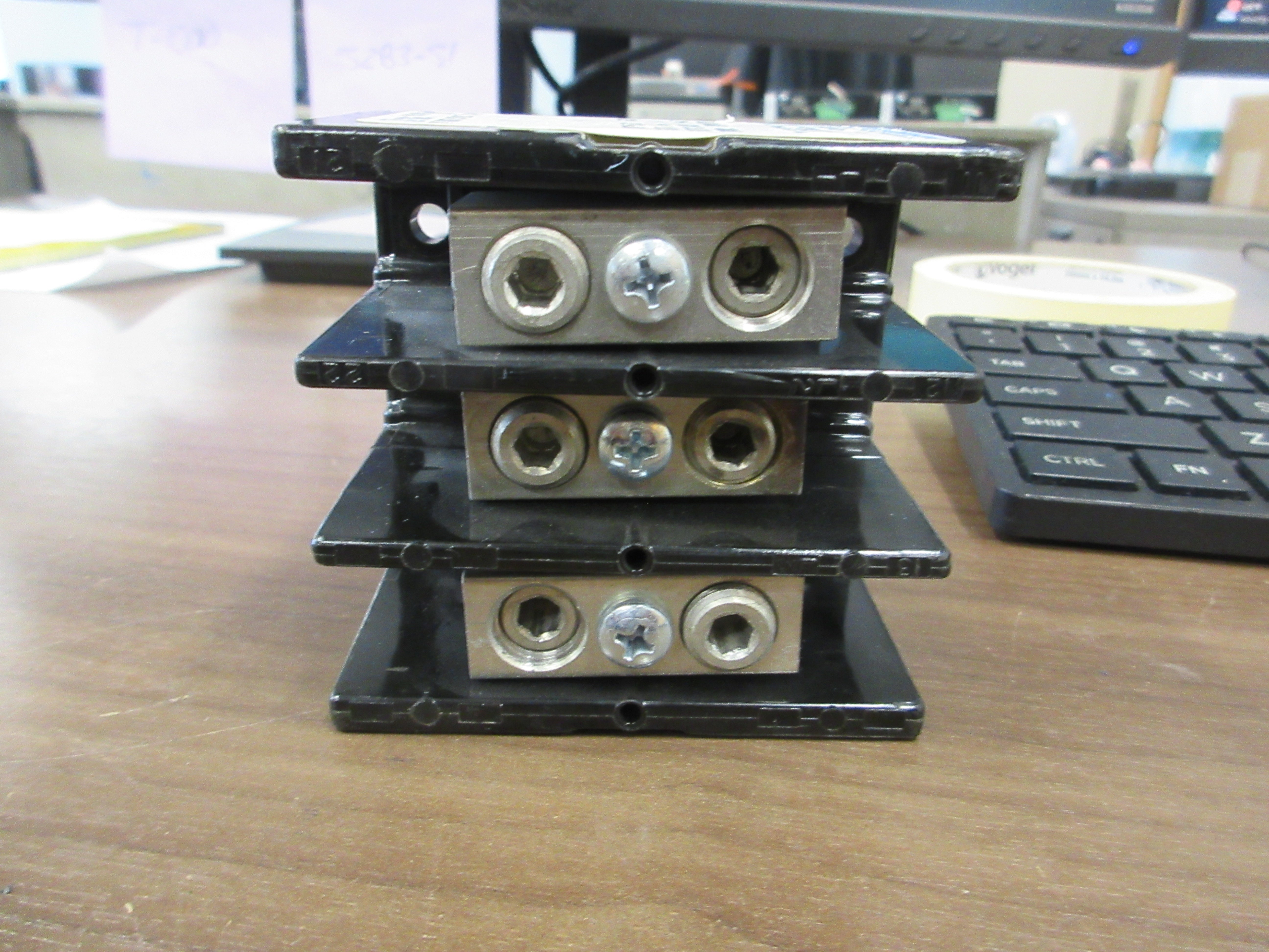 Marathon Power Distribution Block 1423572 175A 600V 3P 2/0-14 Used