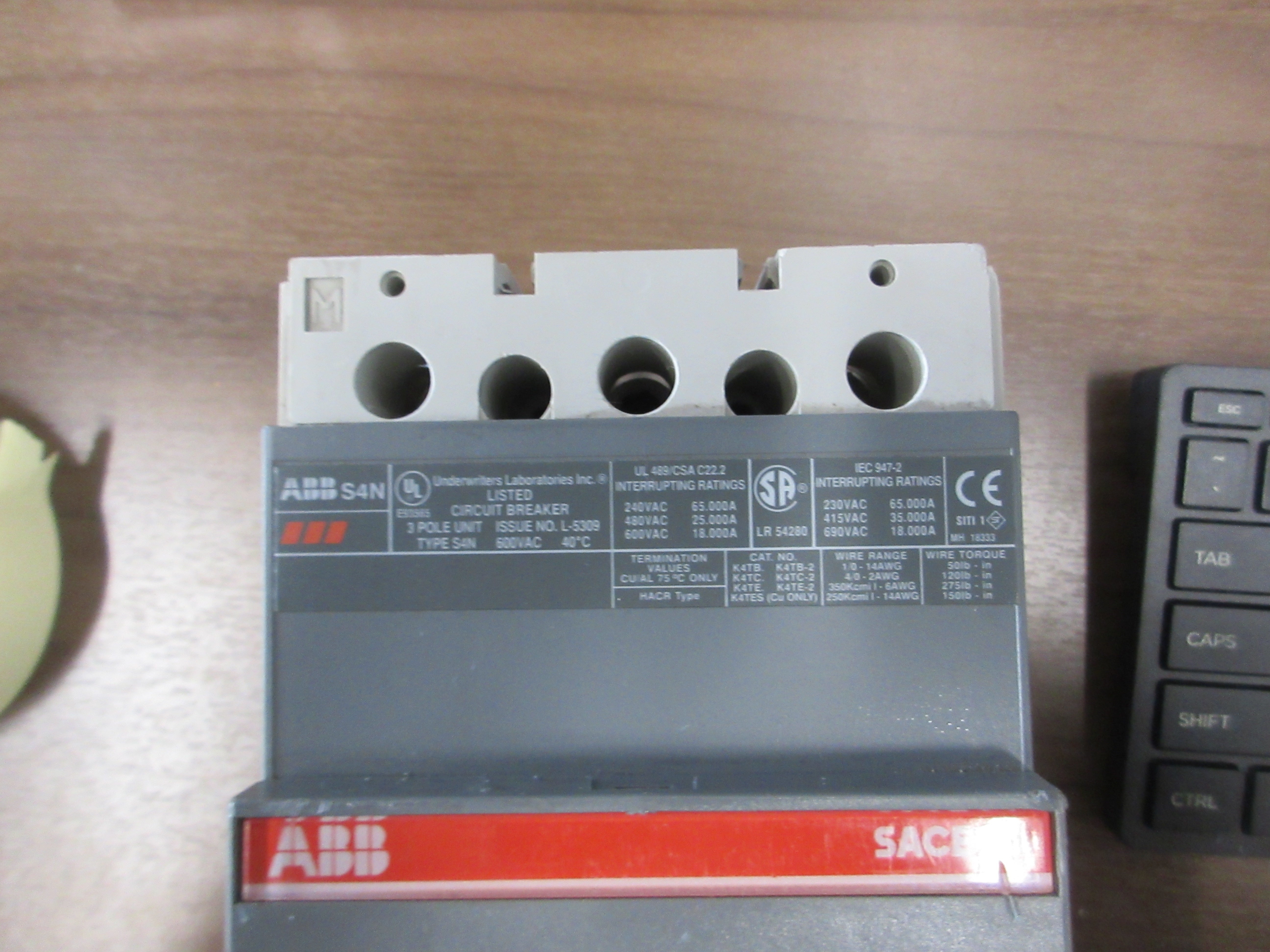 ABB SACE S4N Circuit Breaker S4N 250/PR211 250A 600V 3P W/Shunt Trip Used