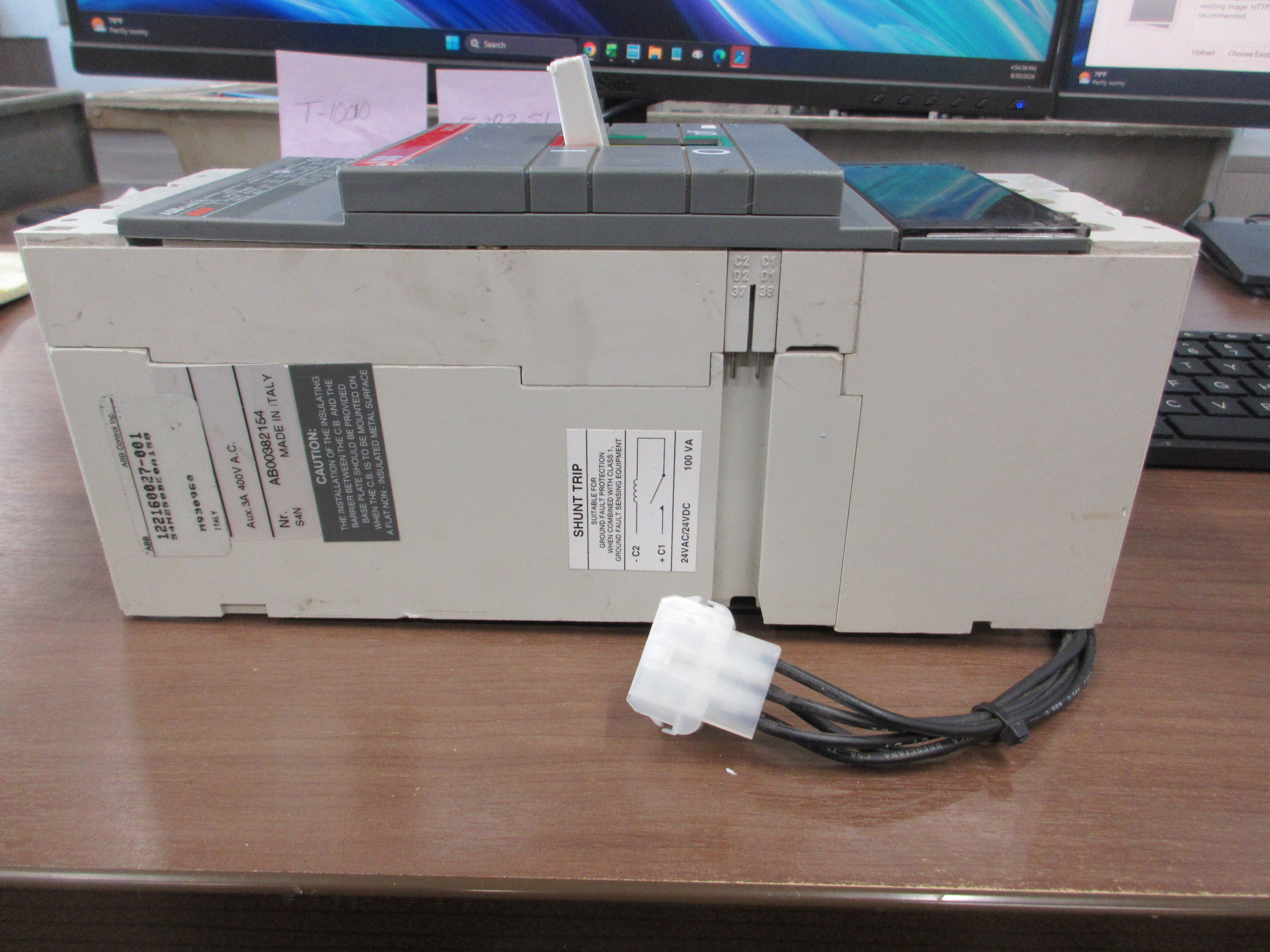 ABB SACE S4N Circuit Breaker S4N 250/PR211 250A 600V 3P W/Shunt Trip Used