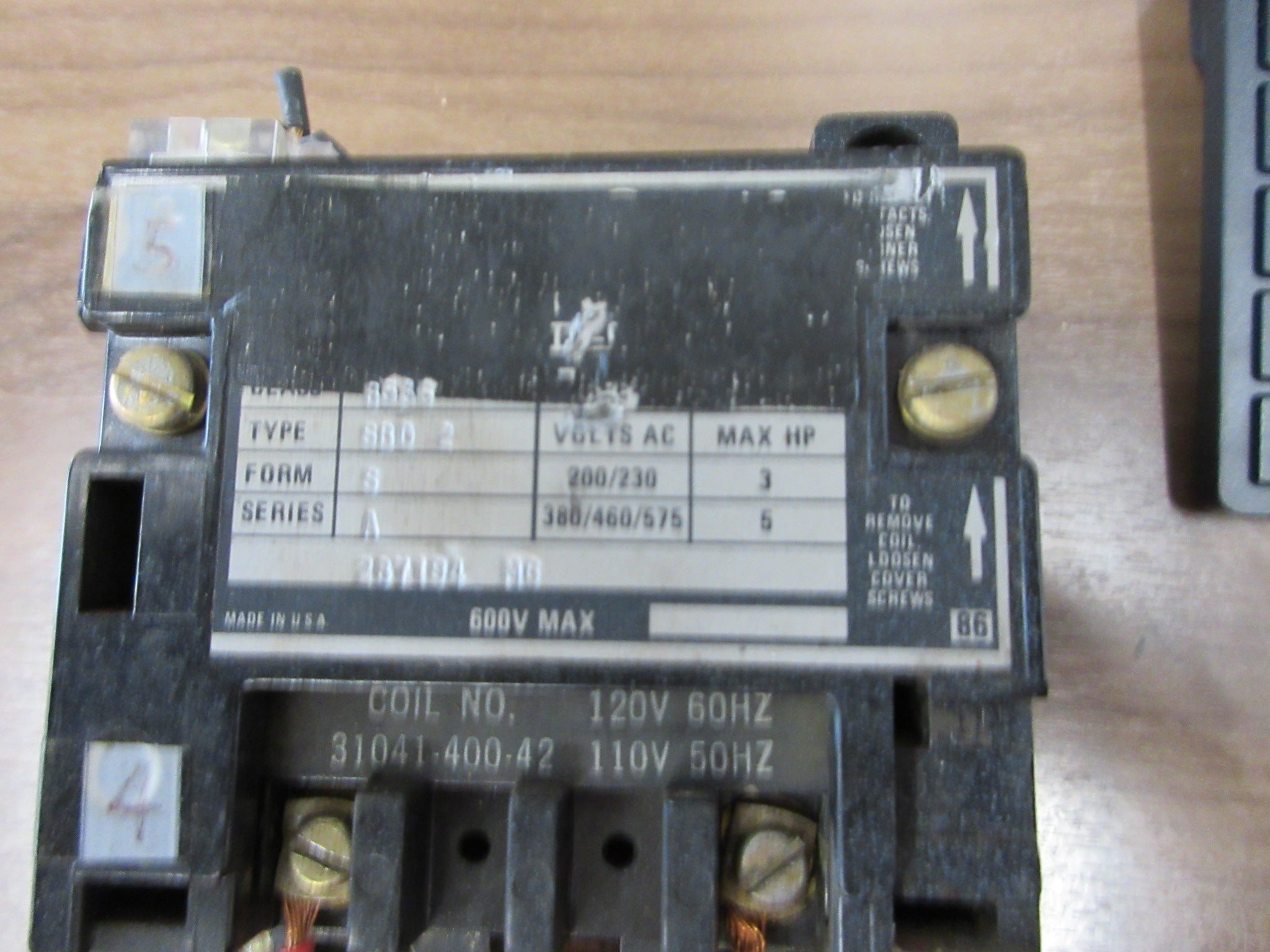 Square D Size 0 Starter 8536 SBO2 S Ser. A 120V Coil 600V (1) Aux Fuse Used