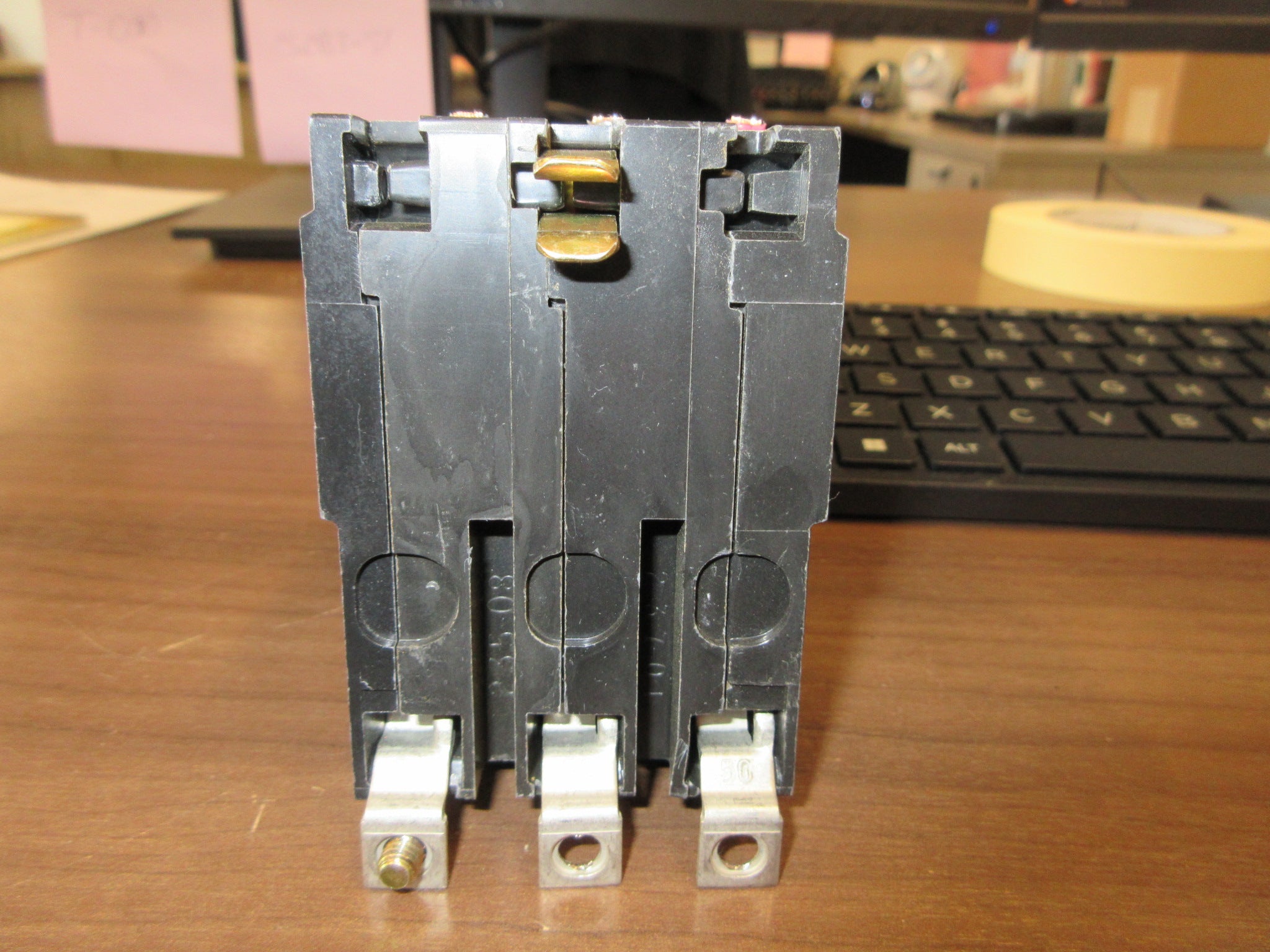 Square D Bolt-On Circuit Breaker QOB330 240V 30A 3P *(1) Screw* Used
