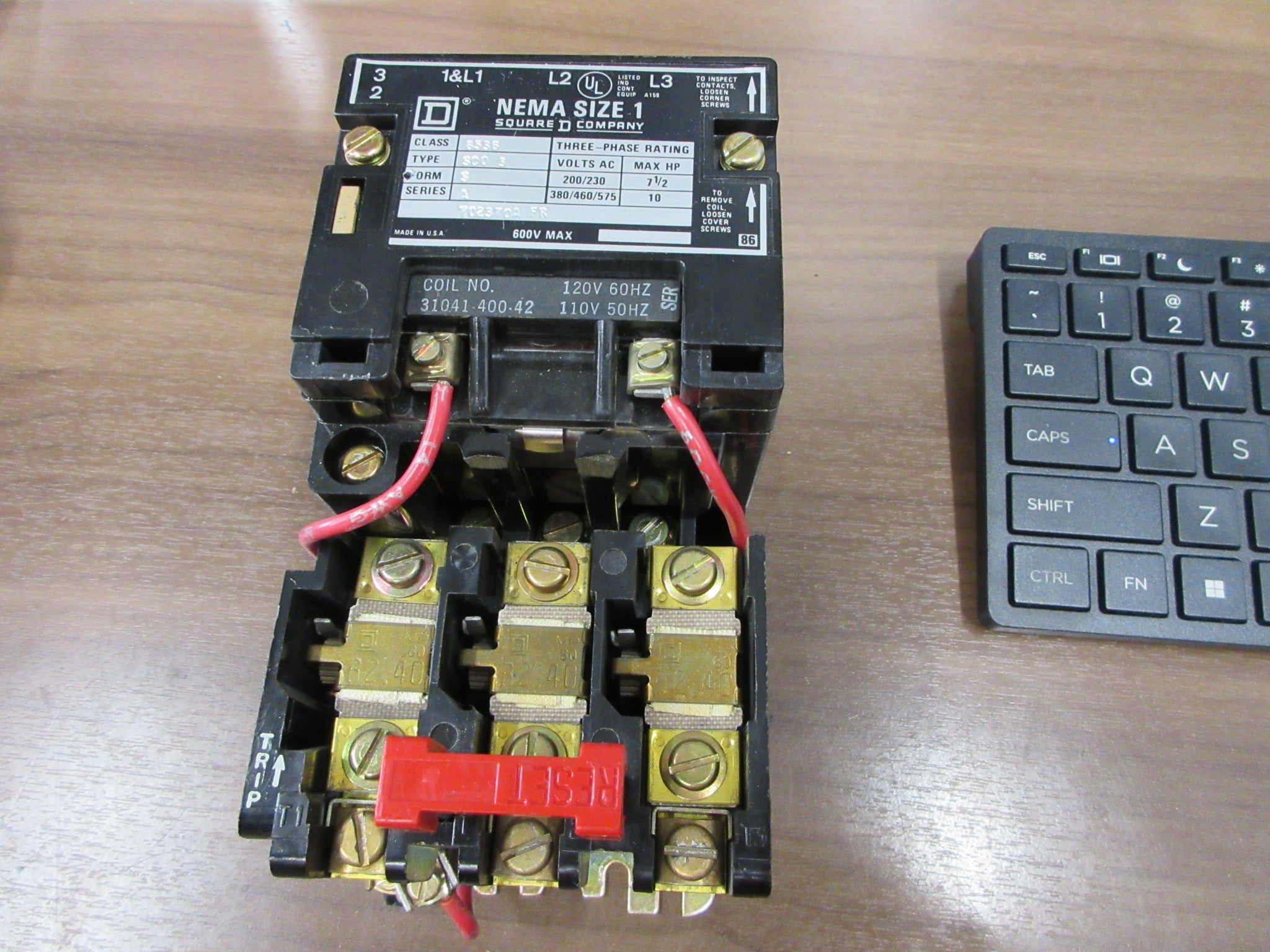 Square D Size 1 Starter 8536 SCO 3 S Ser. A 120V Coil 600V Used