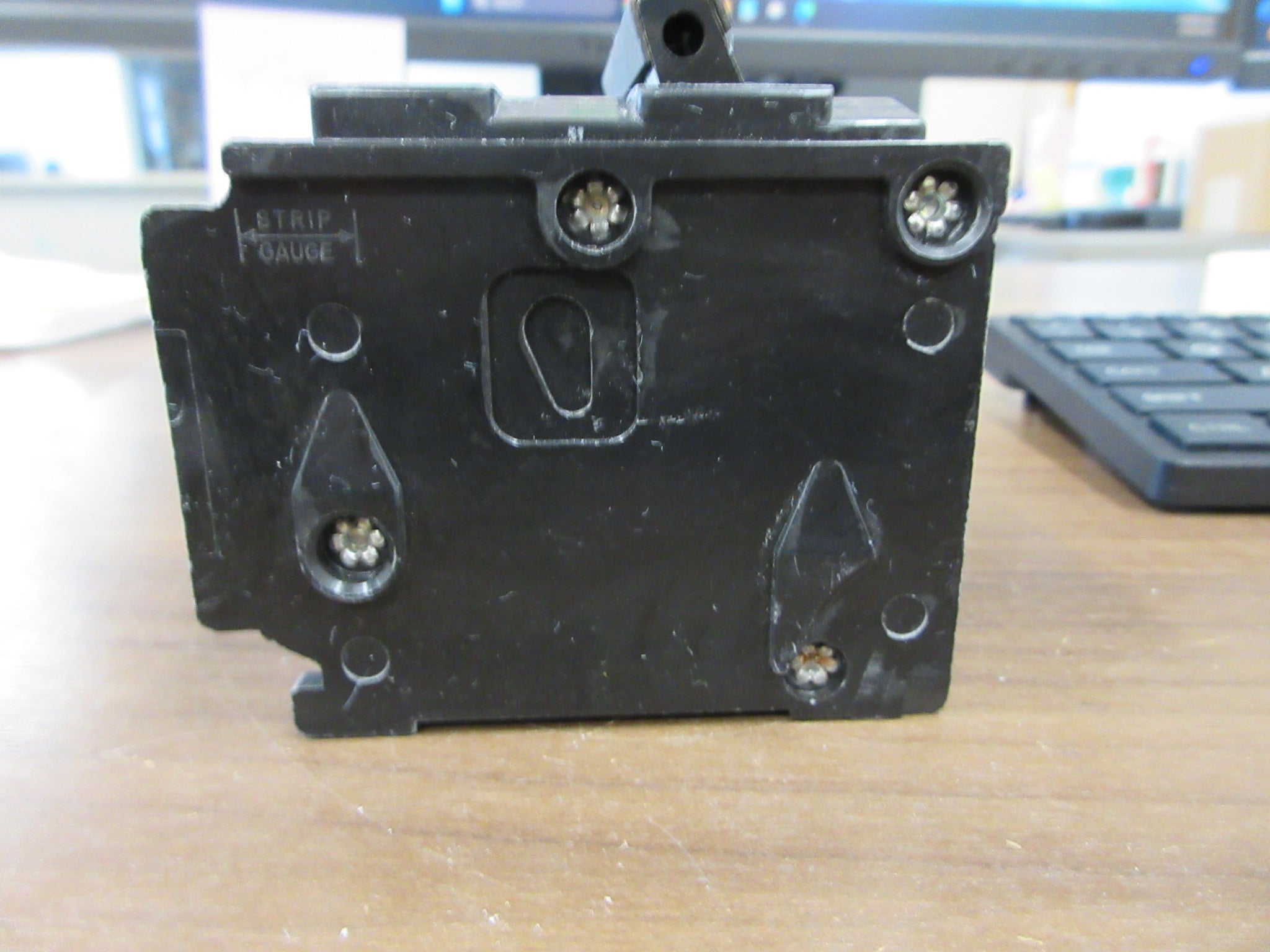 ITE Type QP Clip-On Circuit Breaker Q320 20A 120/240V 3P Used
